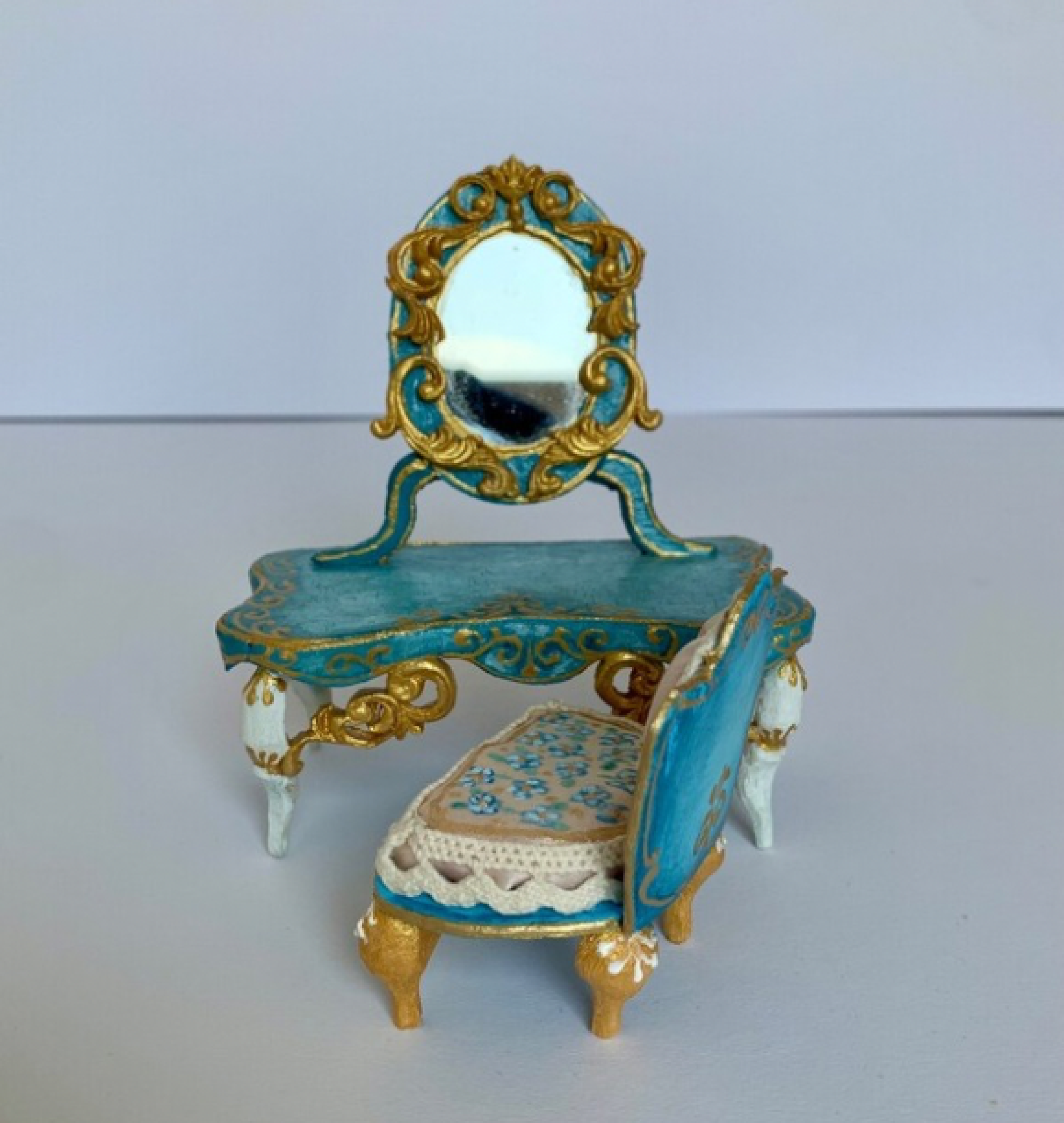 doll vanity