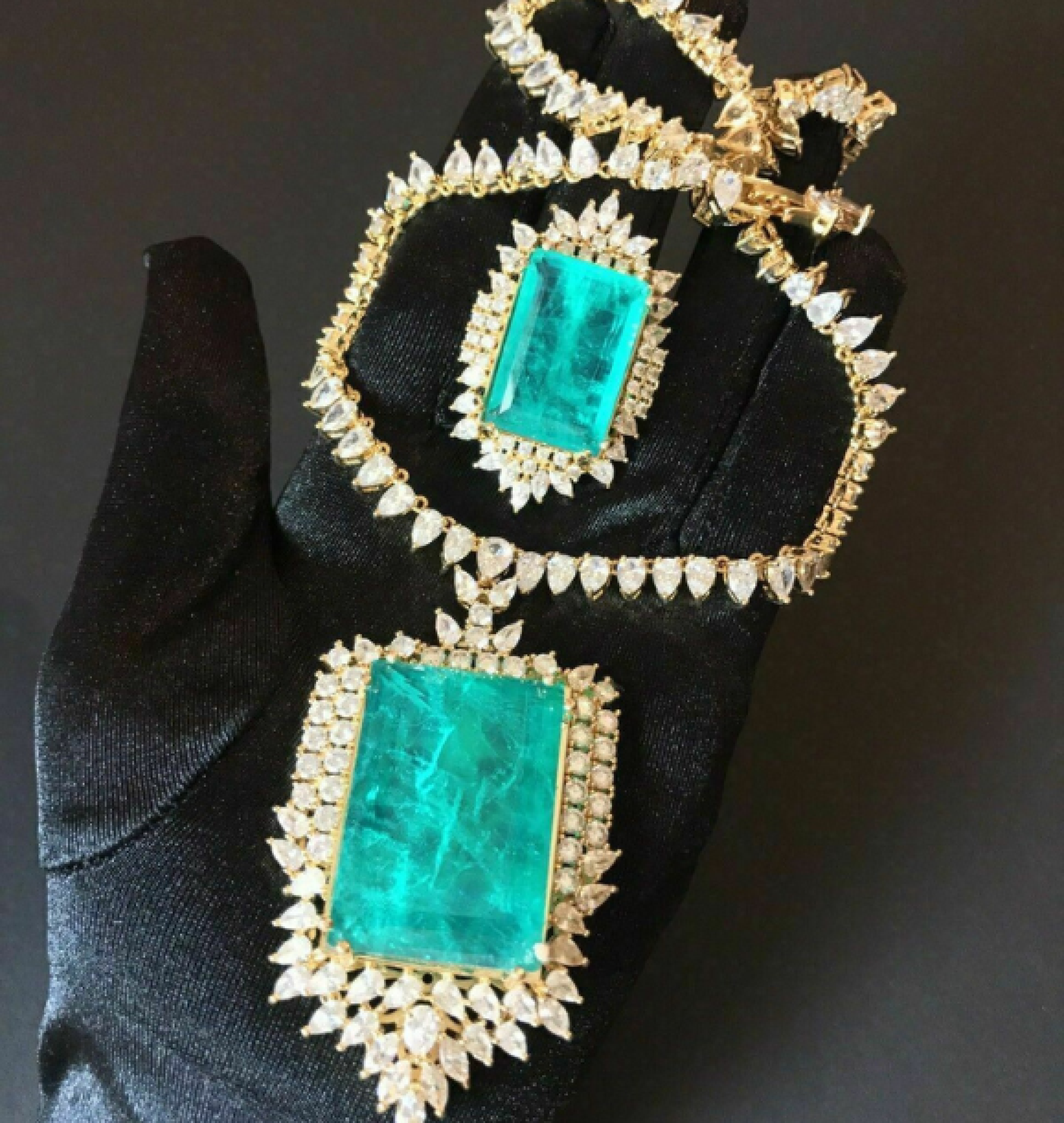 emerald ring