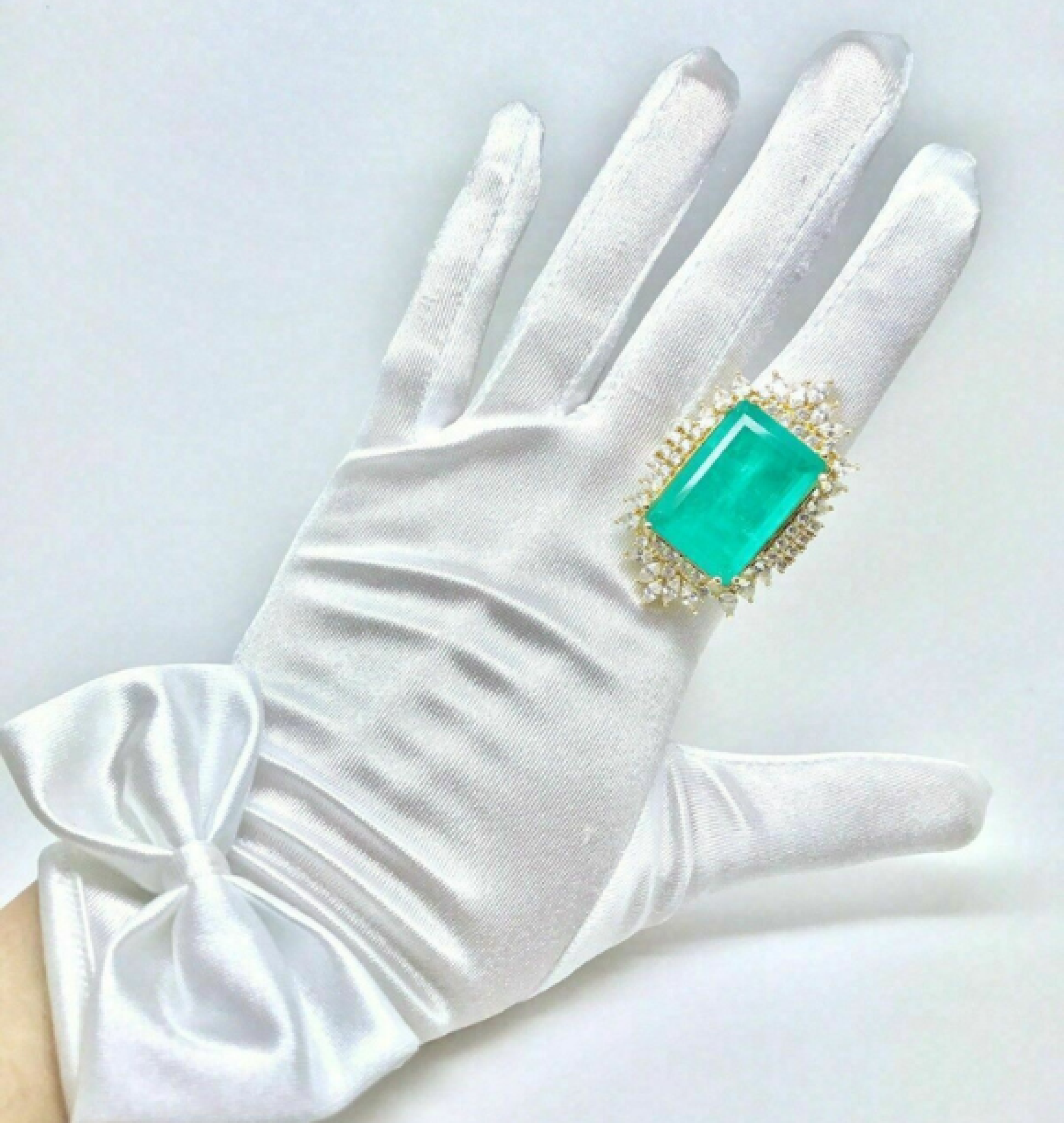 emerald ring