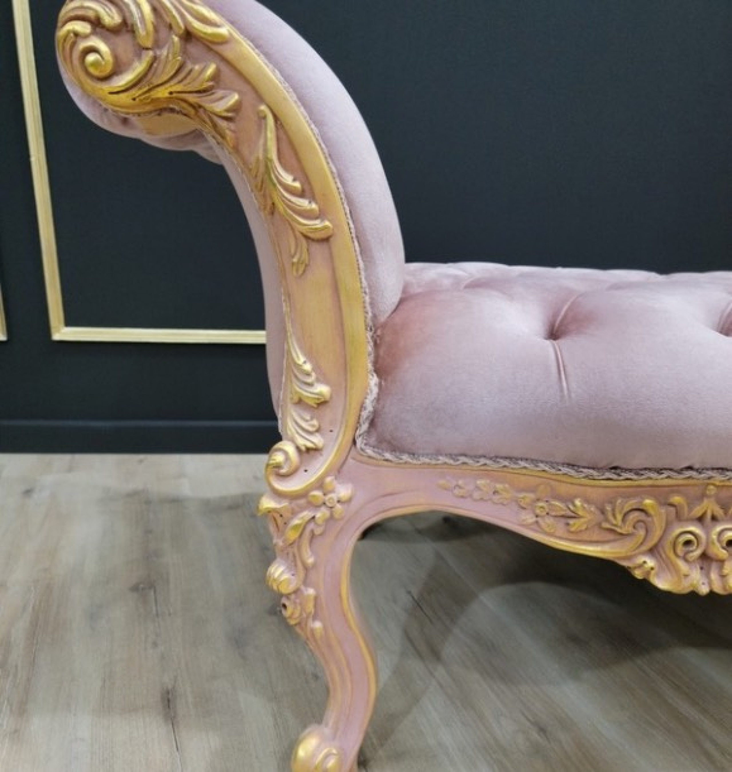 rose bench