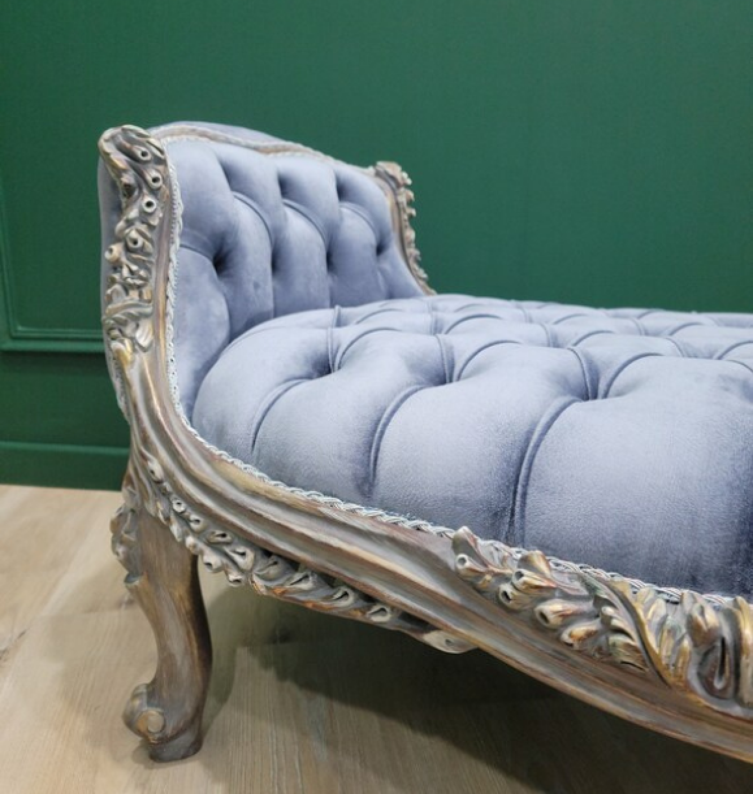 sapphire bench