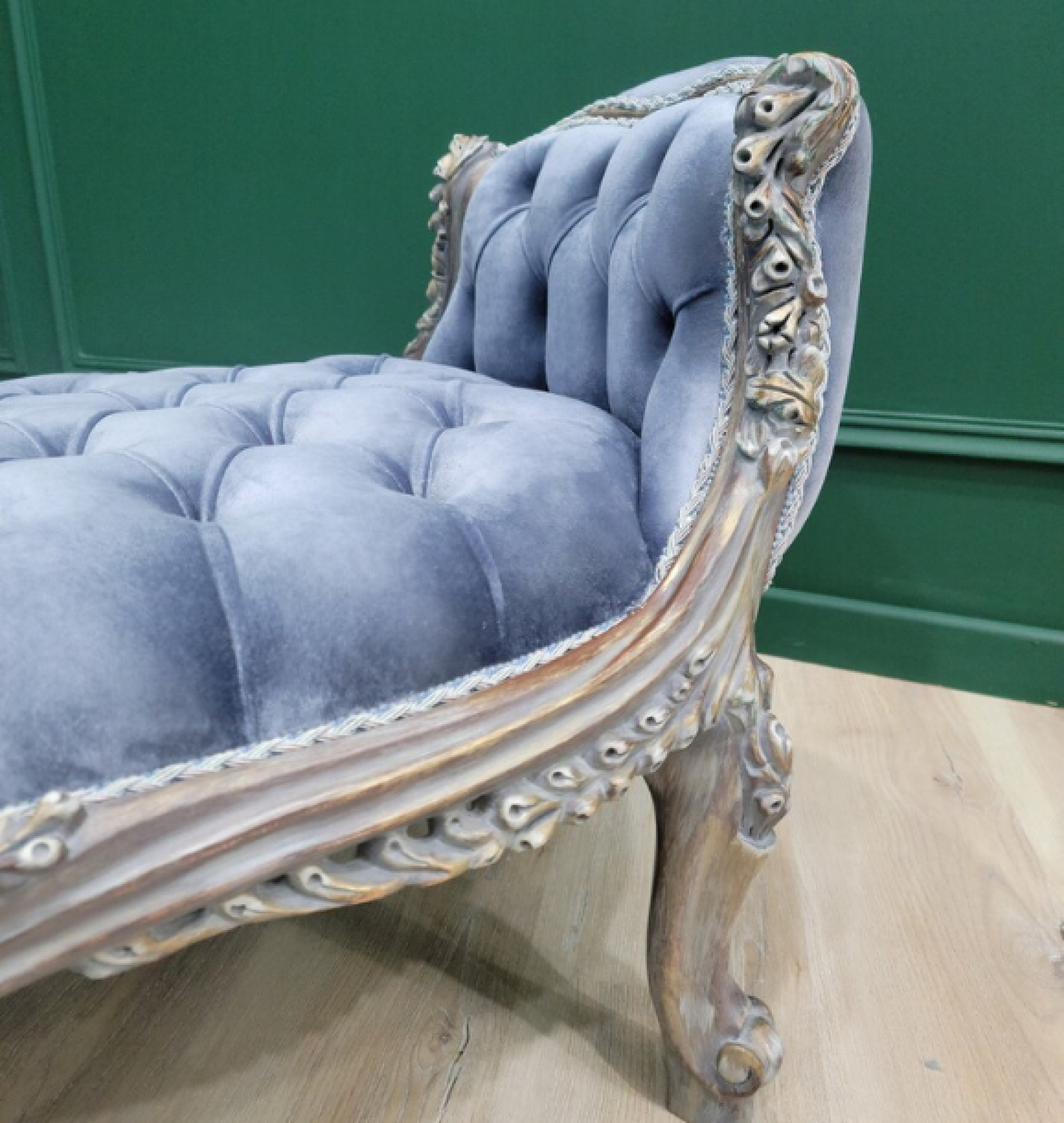sapphire bench