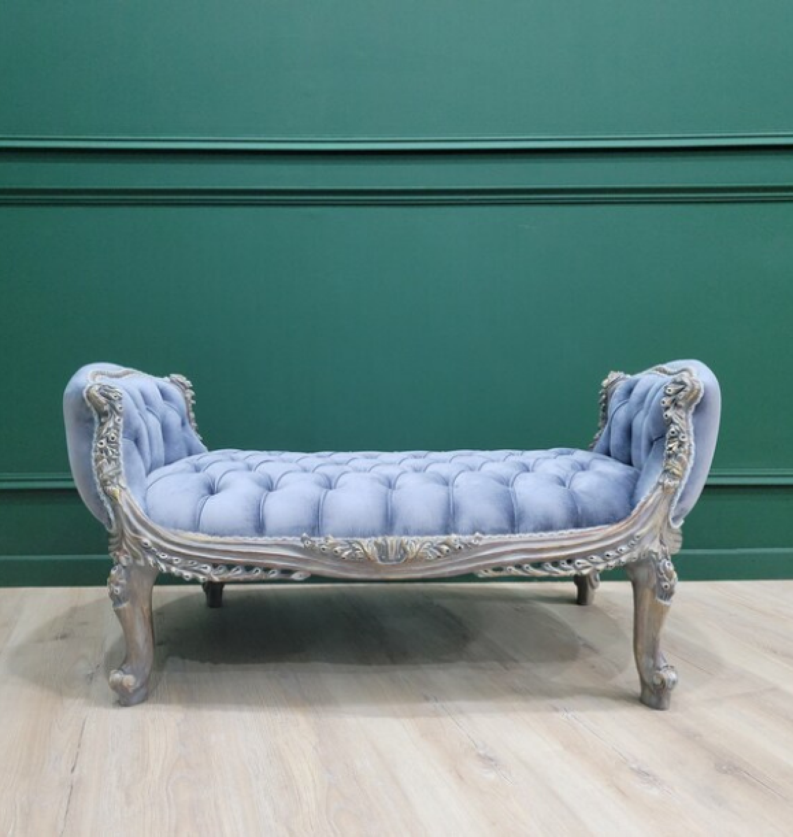 sapphire bench