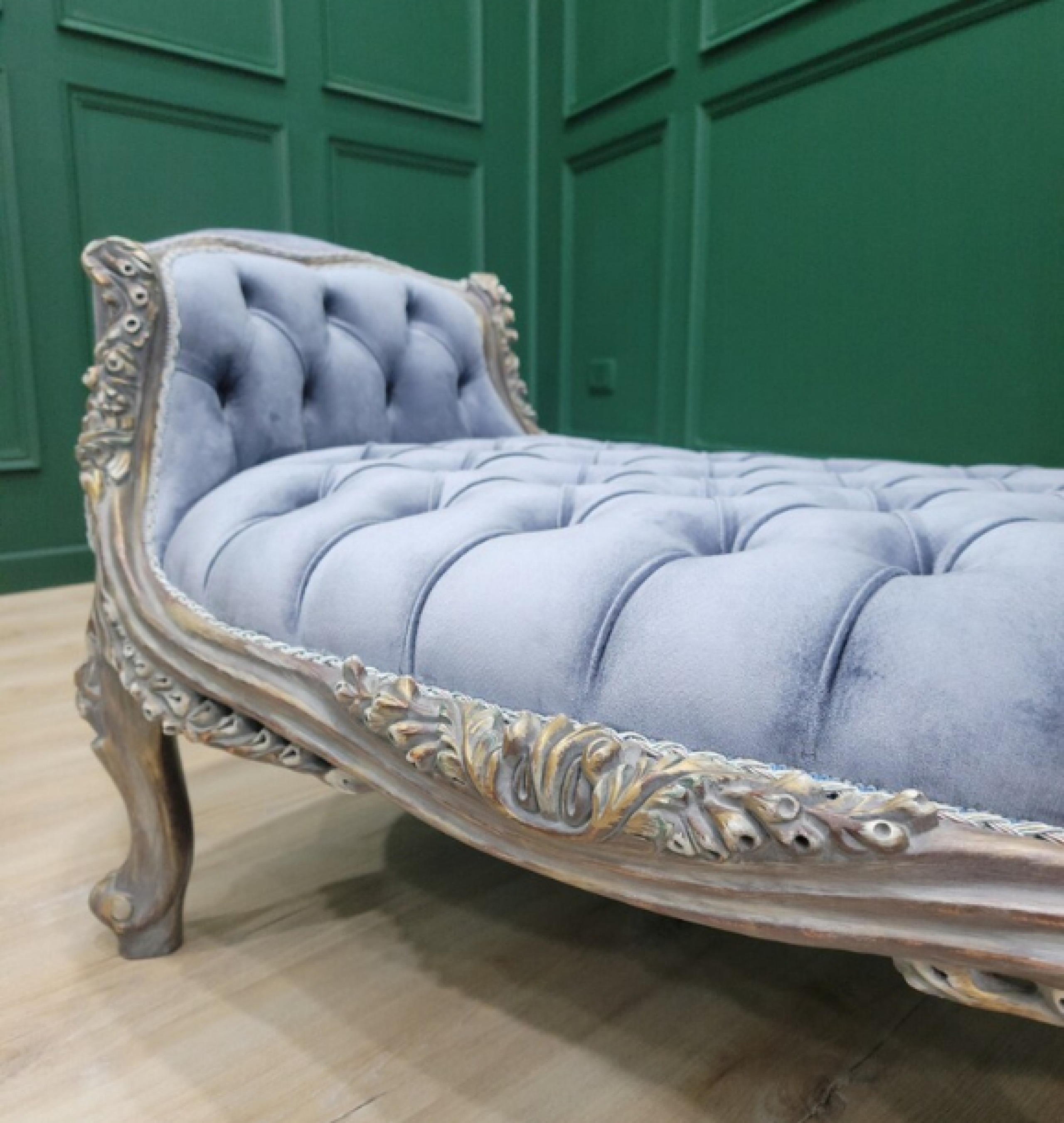 sapphire bench