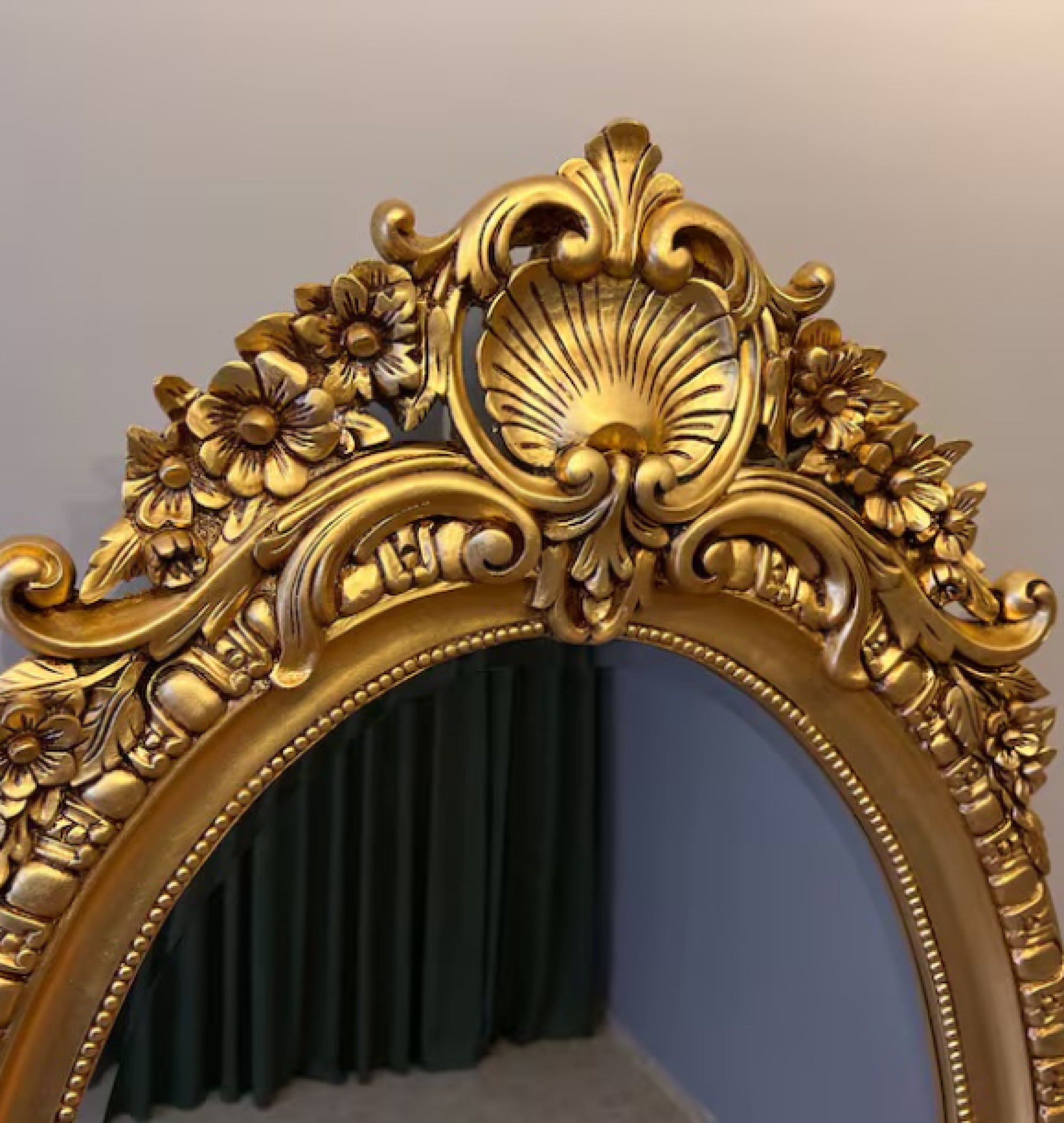oval mirror