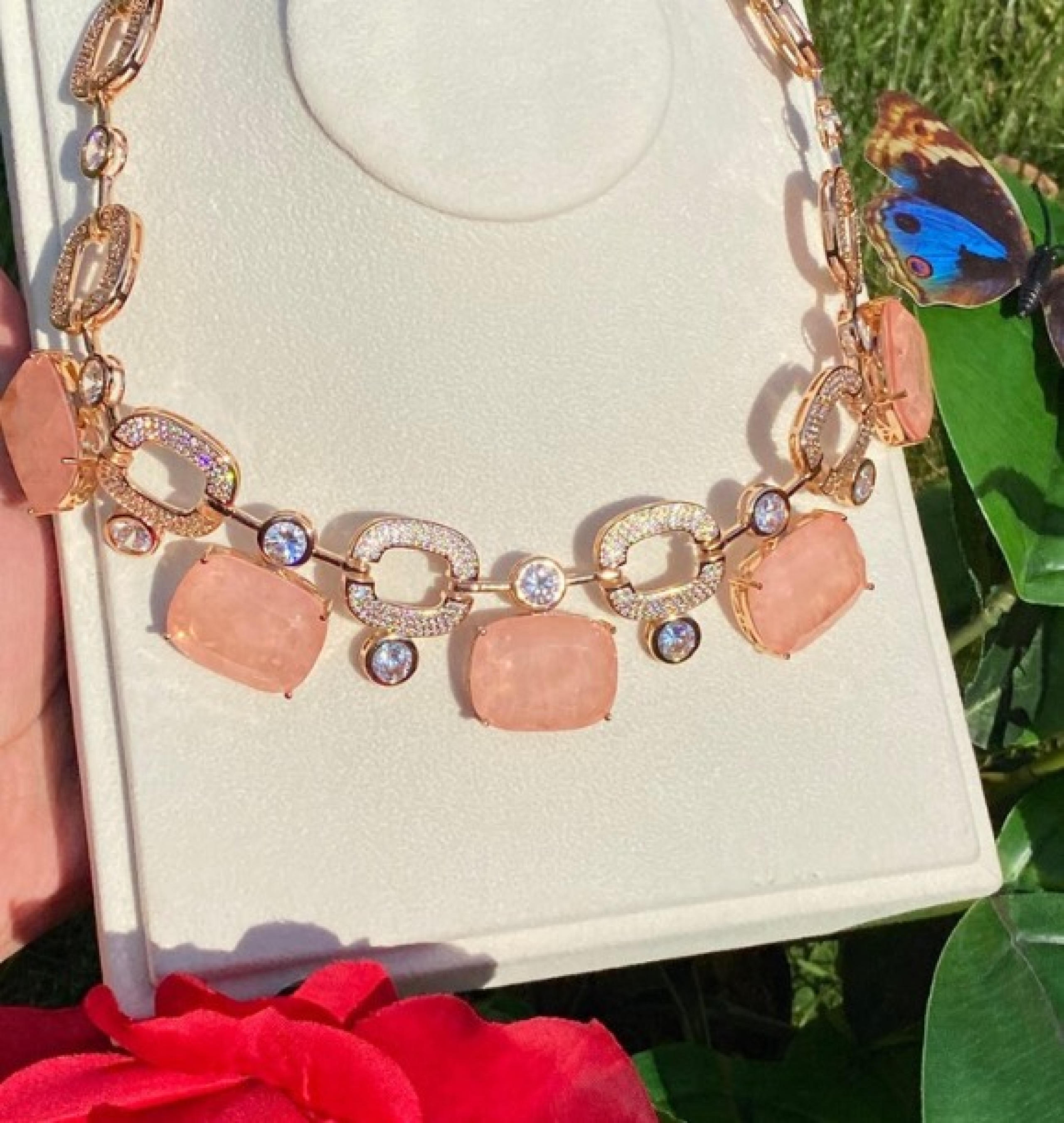 morganite choker