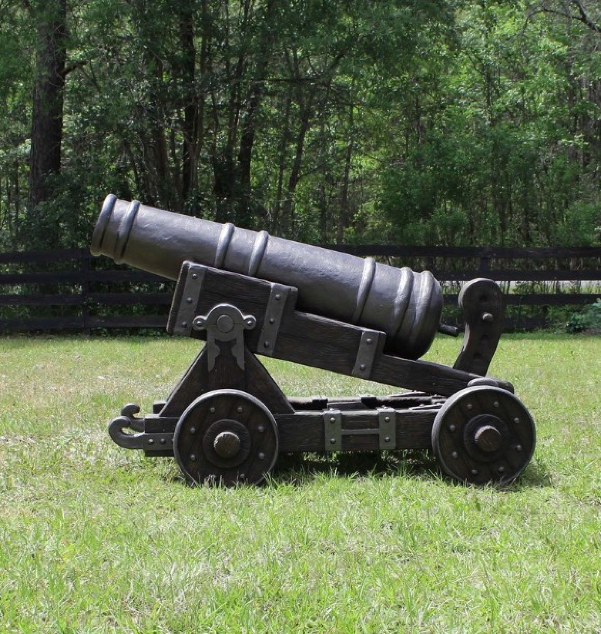 cannon decor