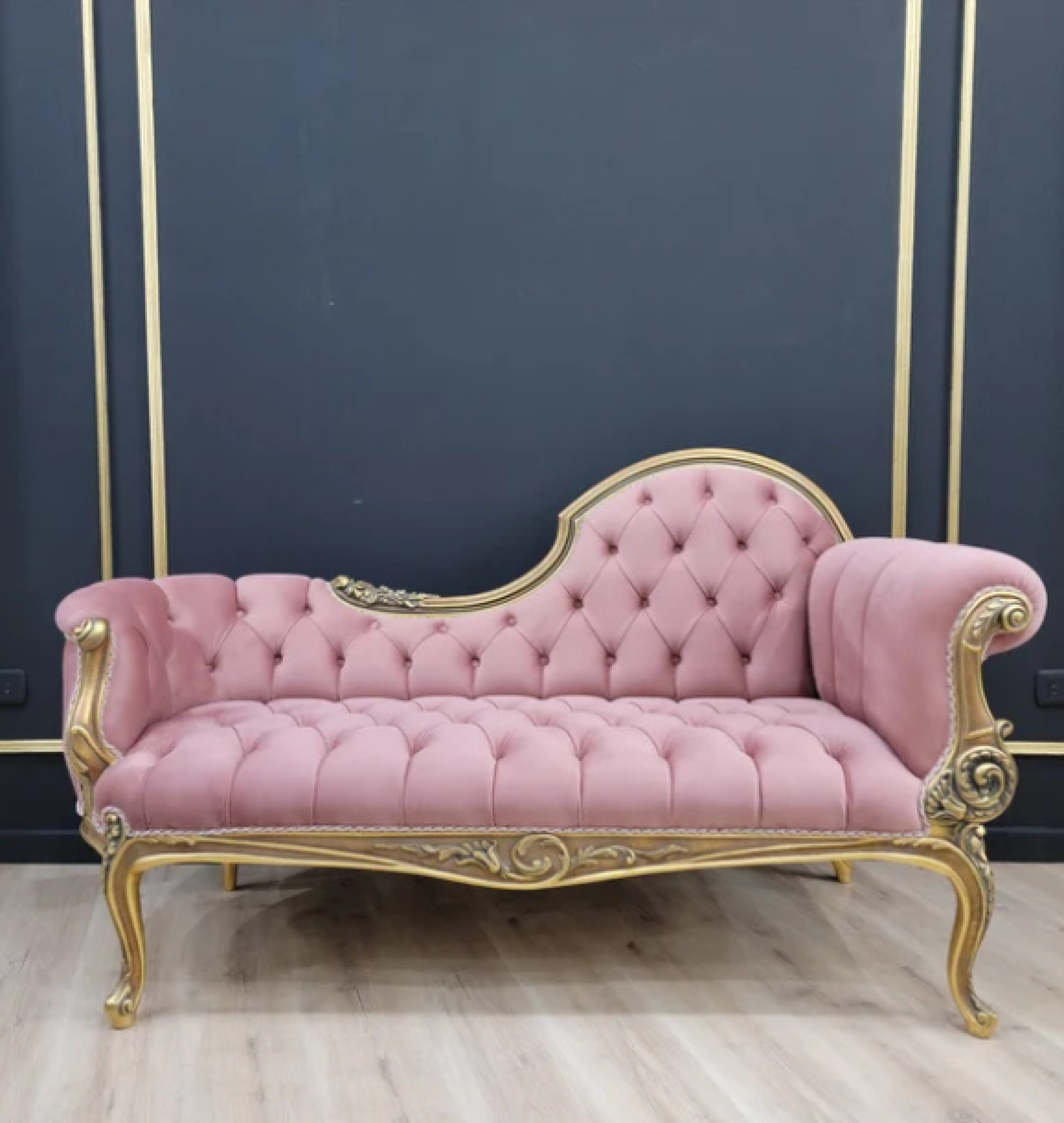 magenta chaise