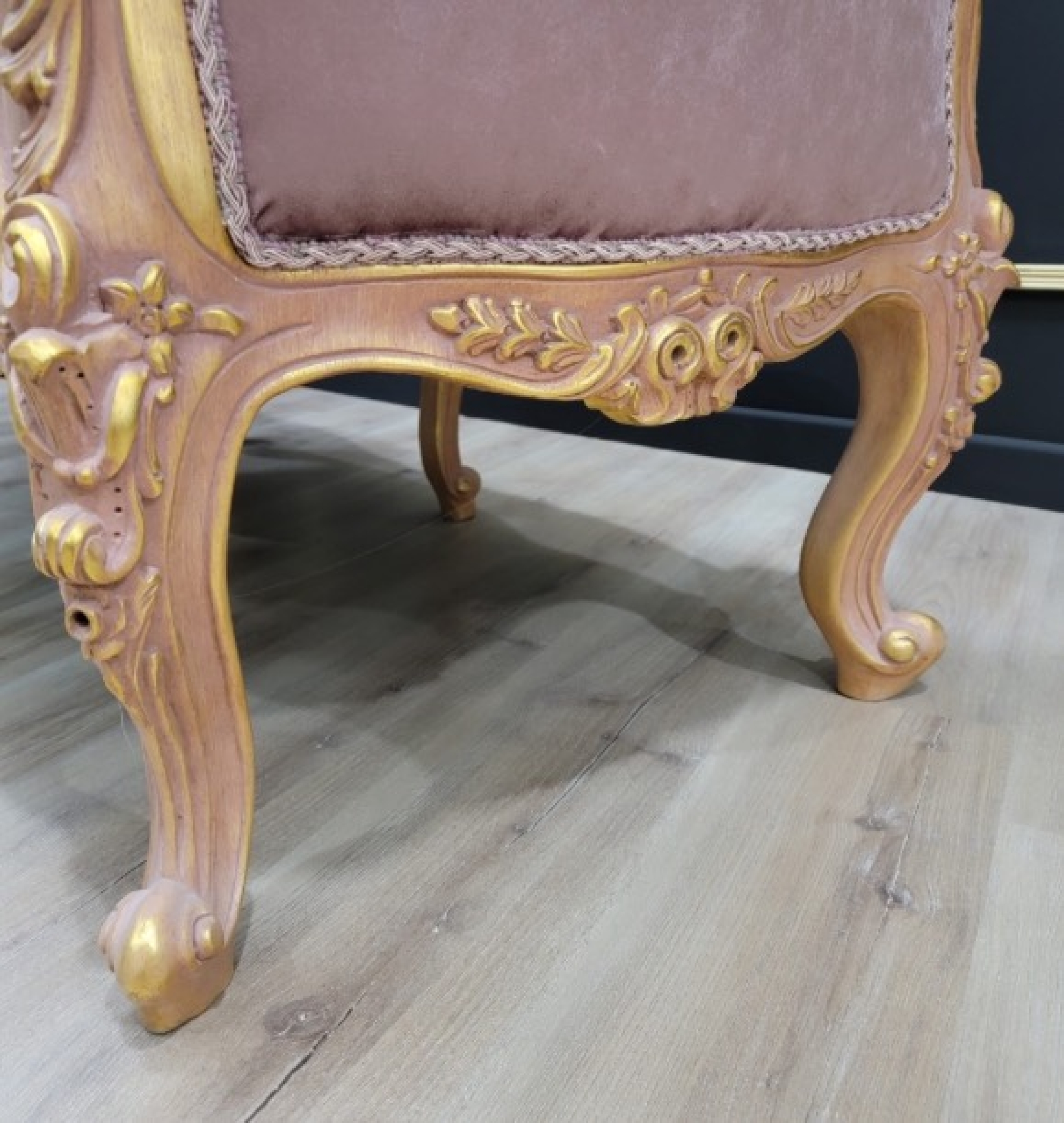 rose bench