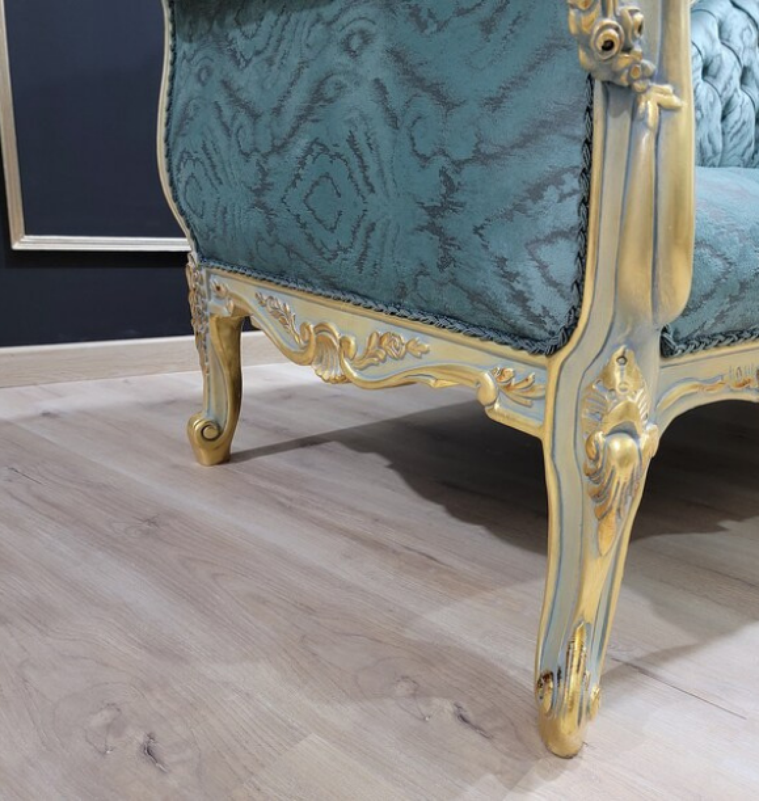 powder chaise