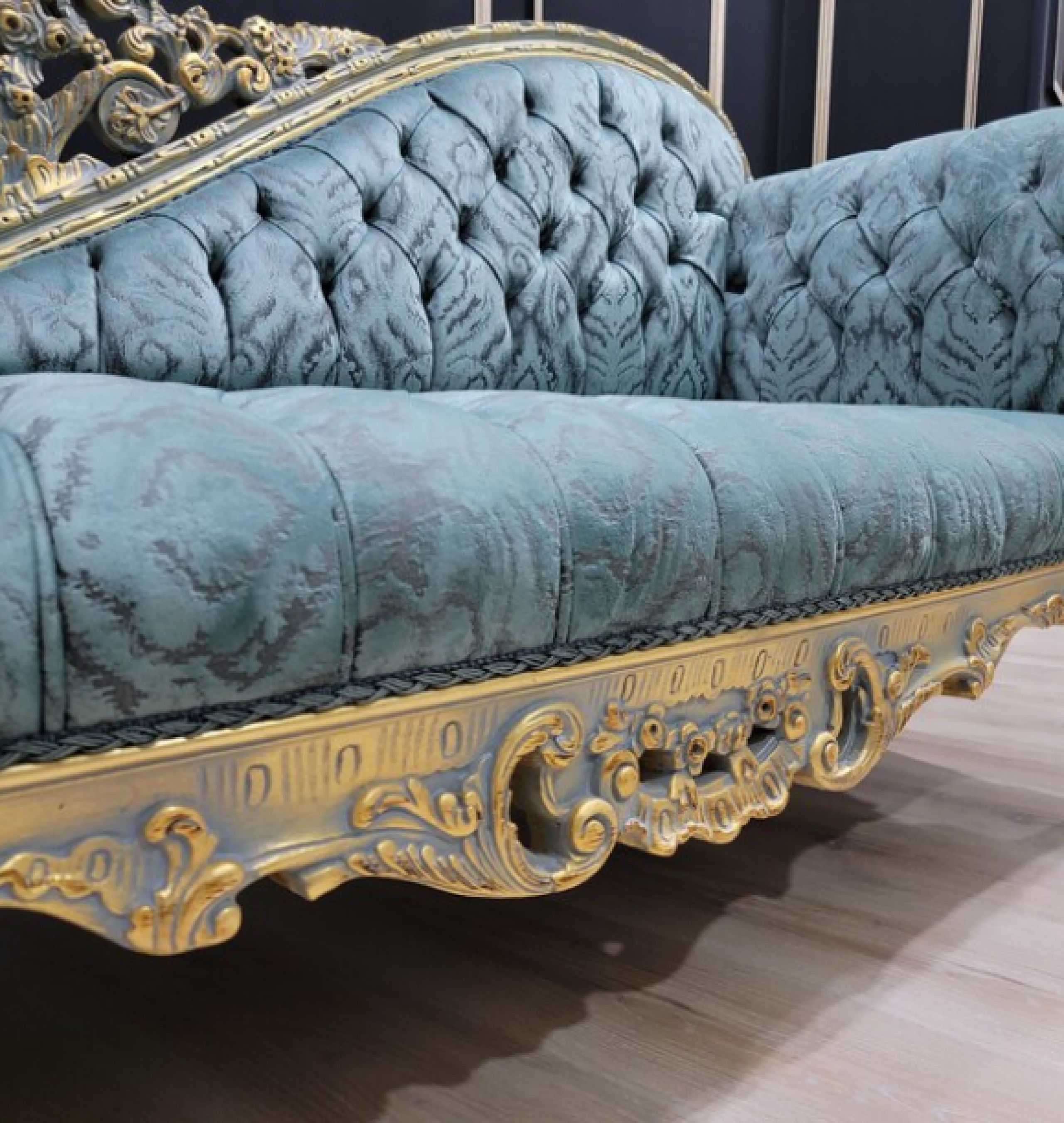 powder chaise
