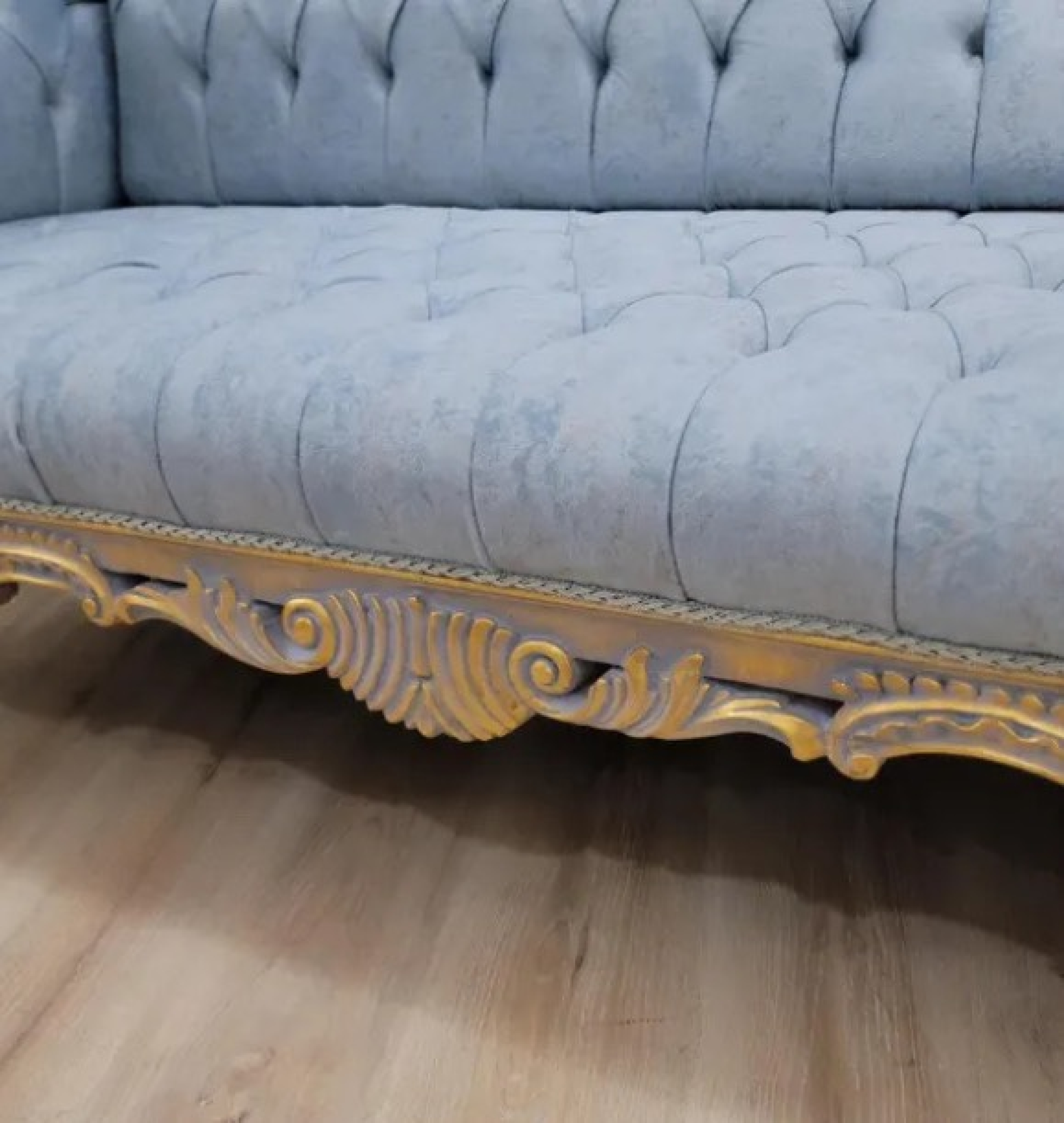 powder chaise