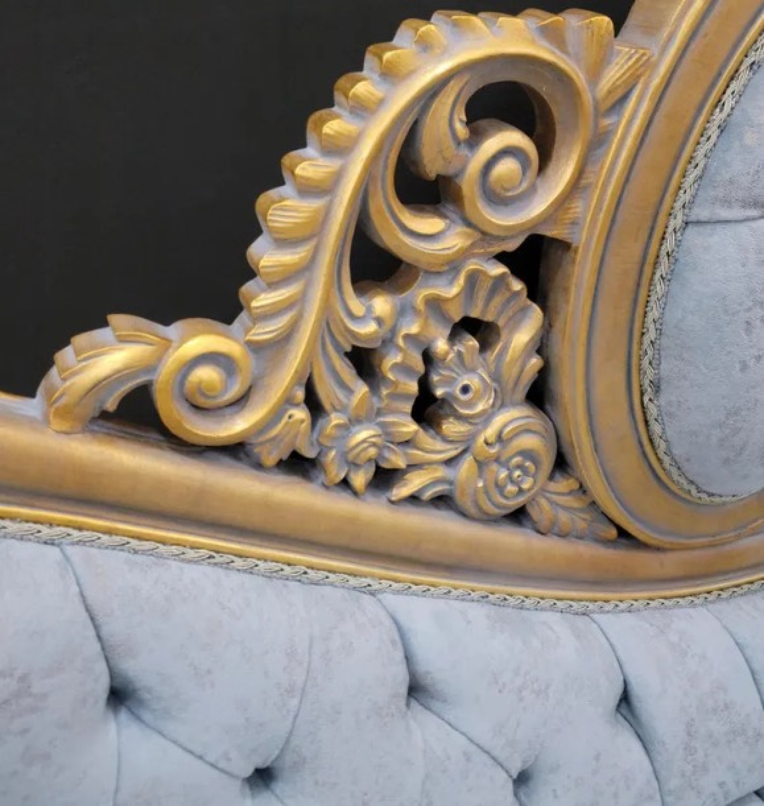 powder chaise