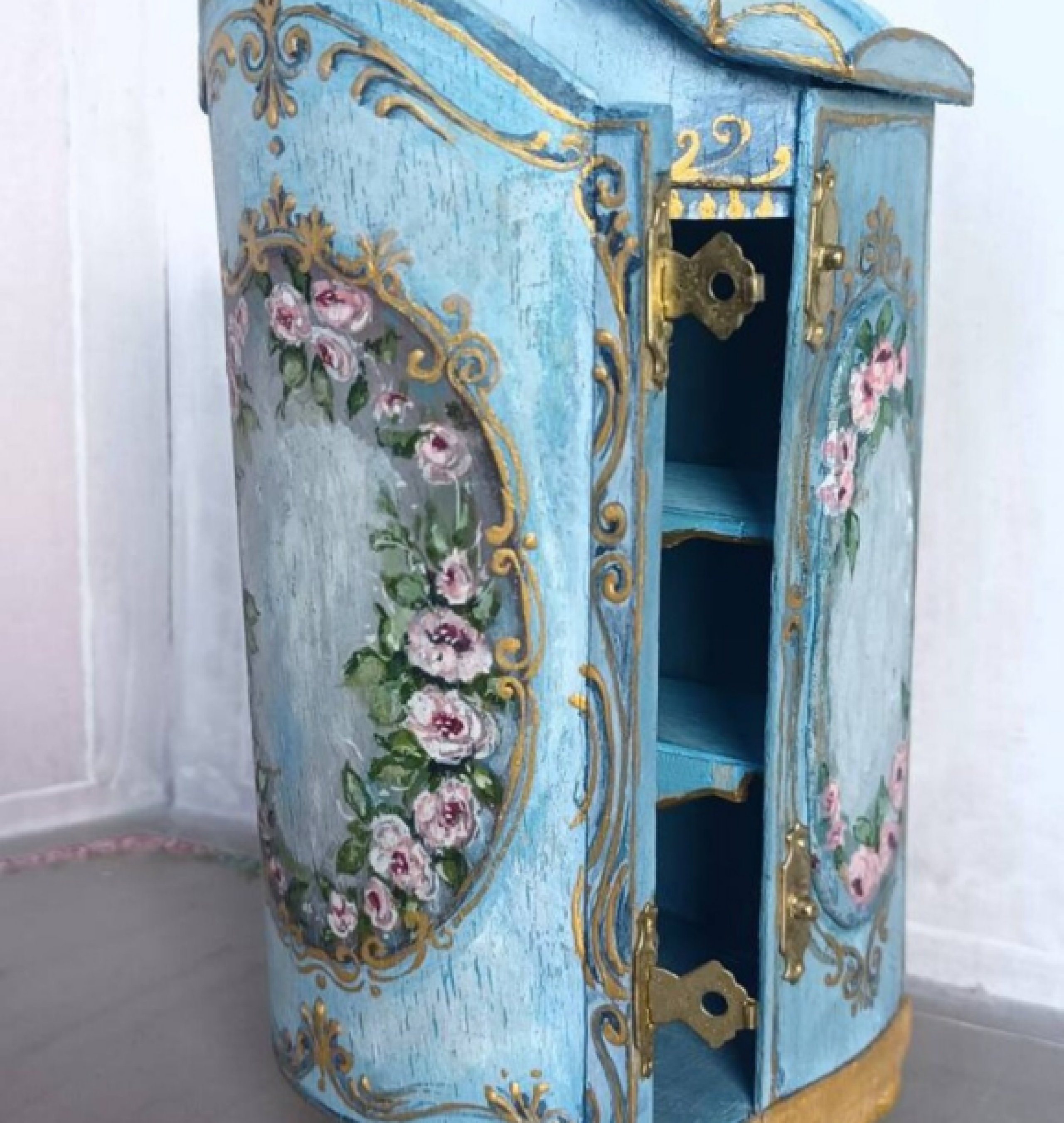 doll wardrobe