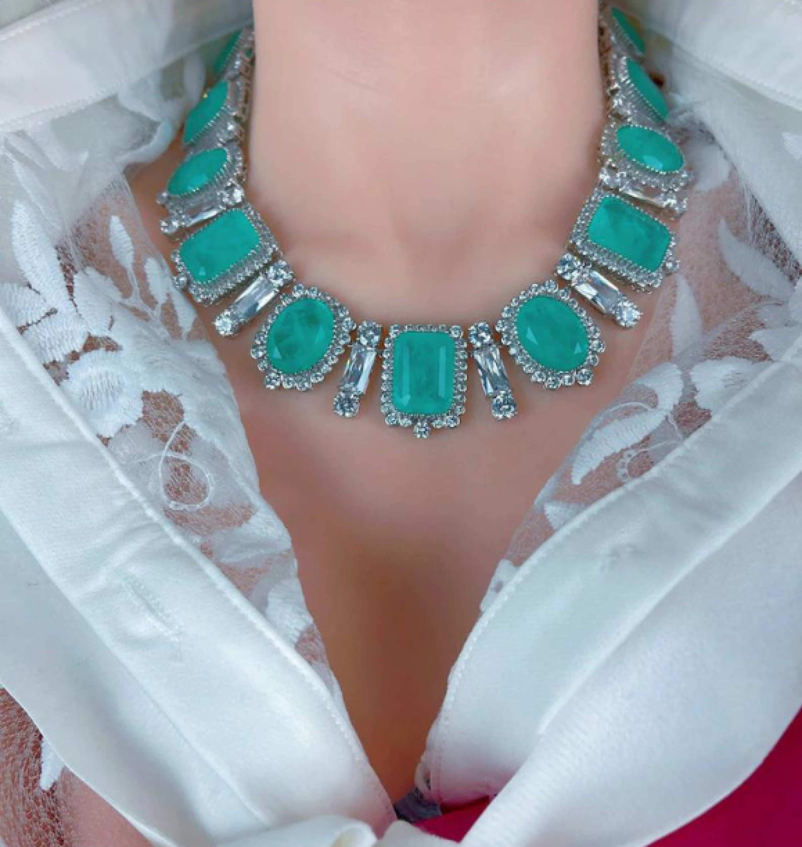 emerald choker