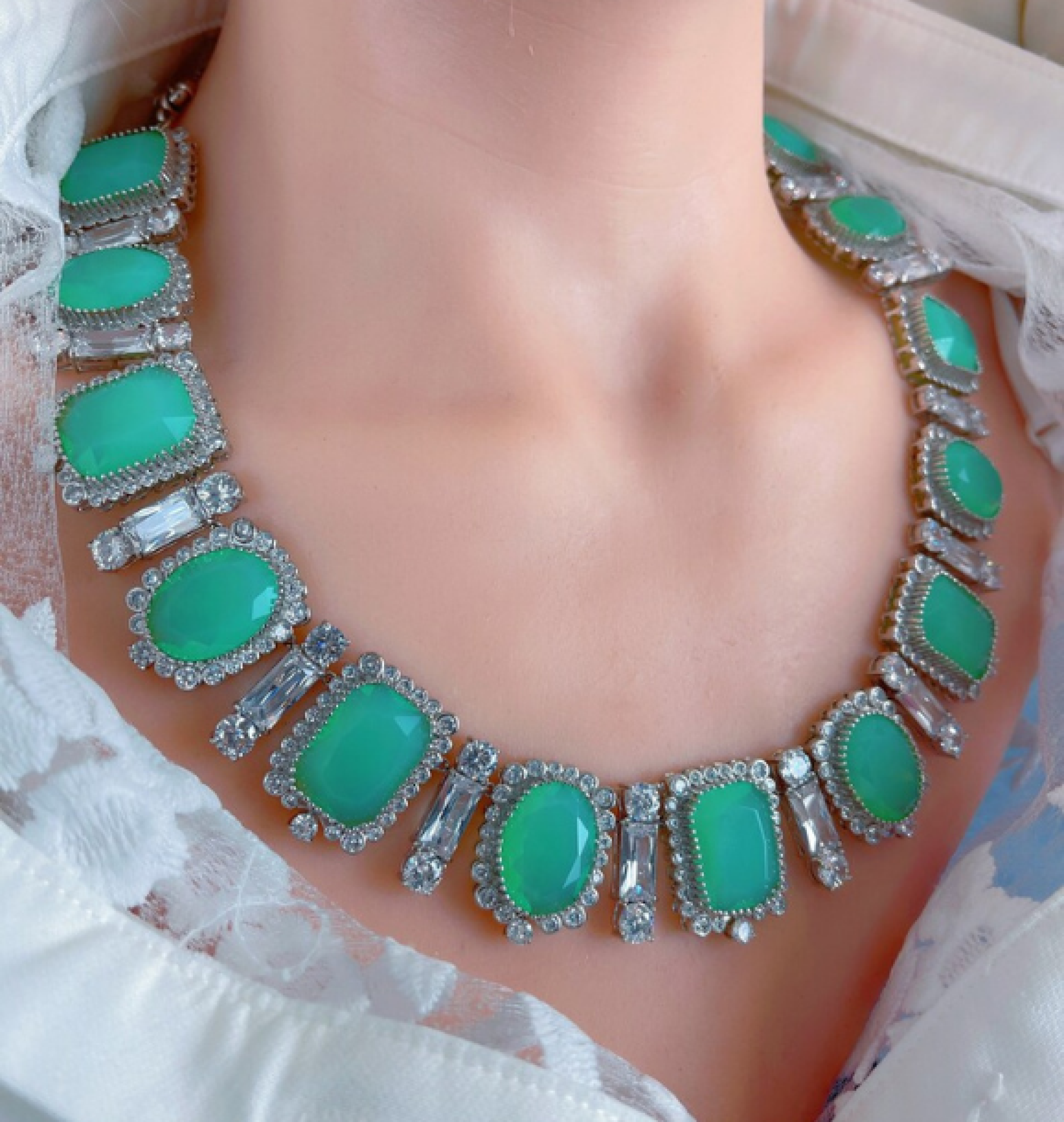emerald choker