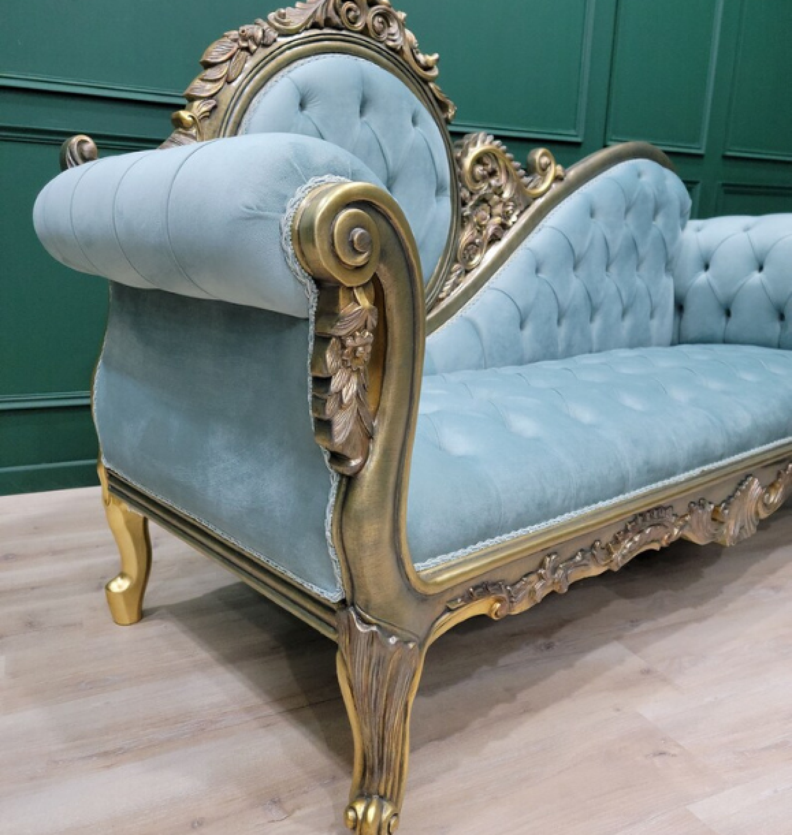sky chaise