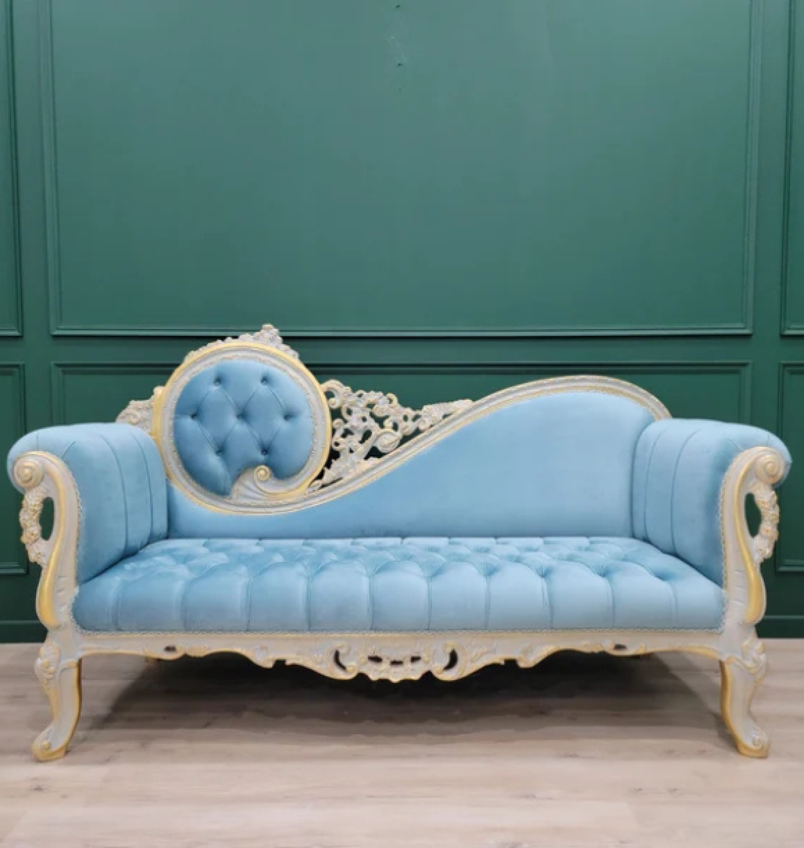 sky chaise