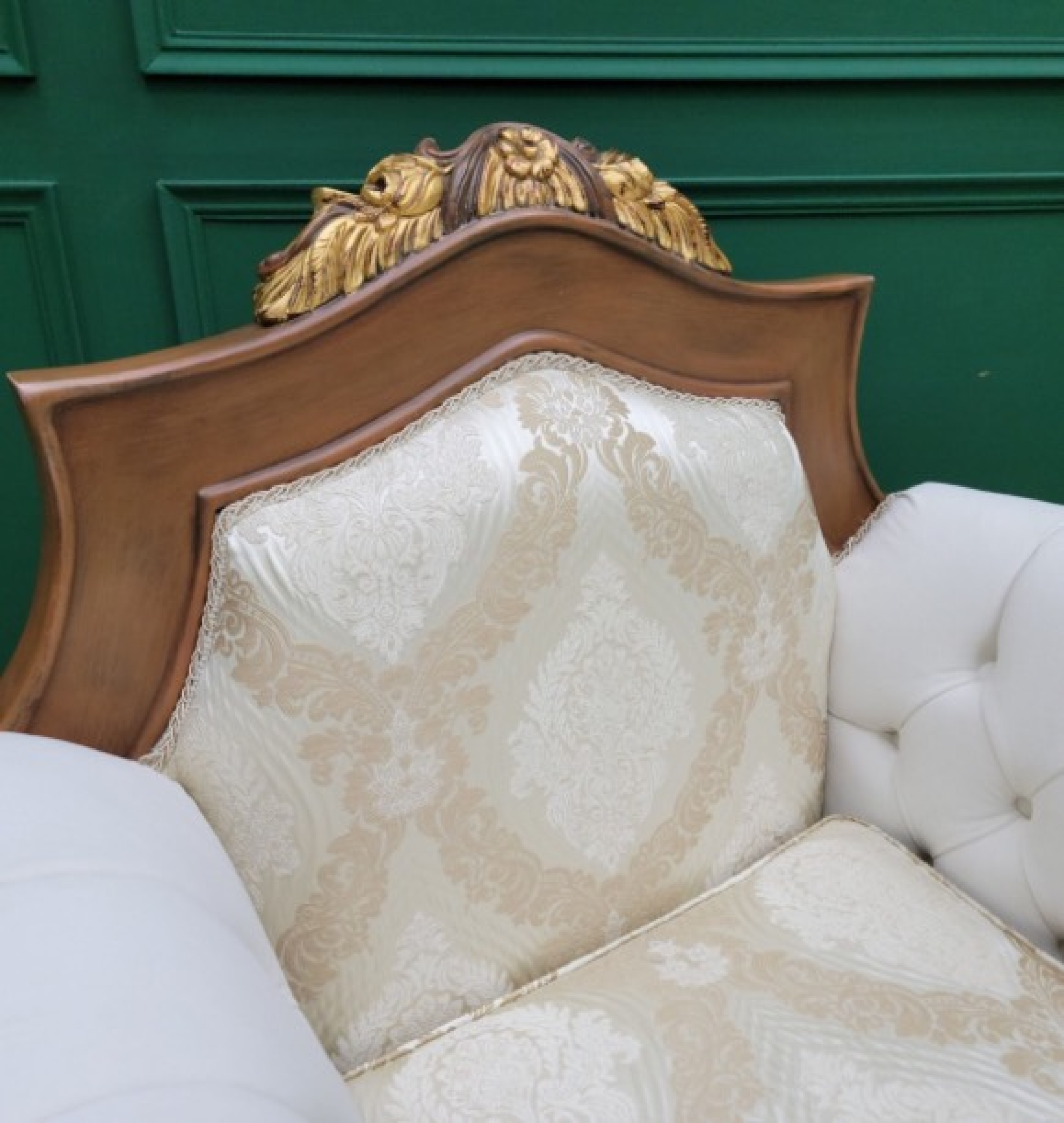 beige set