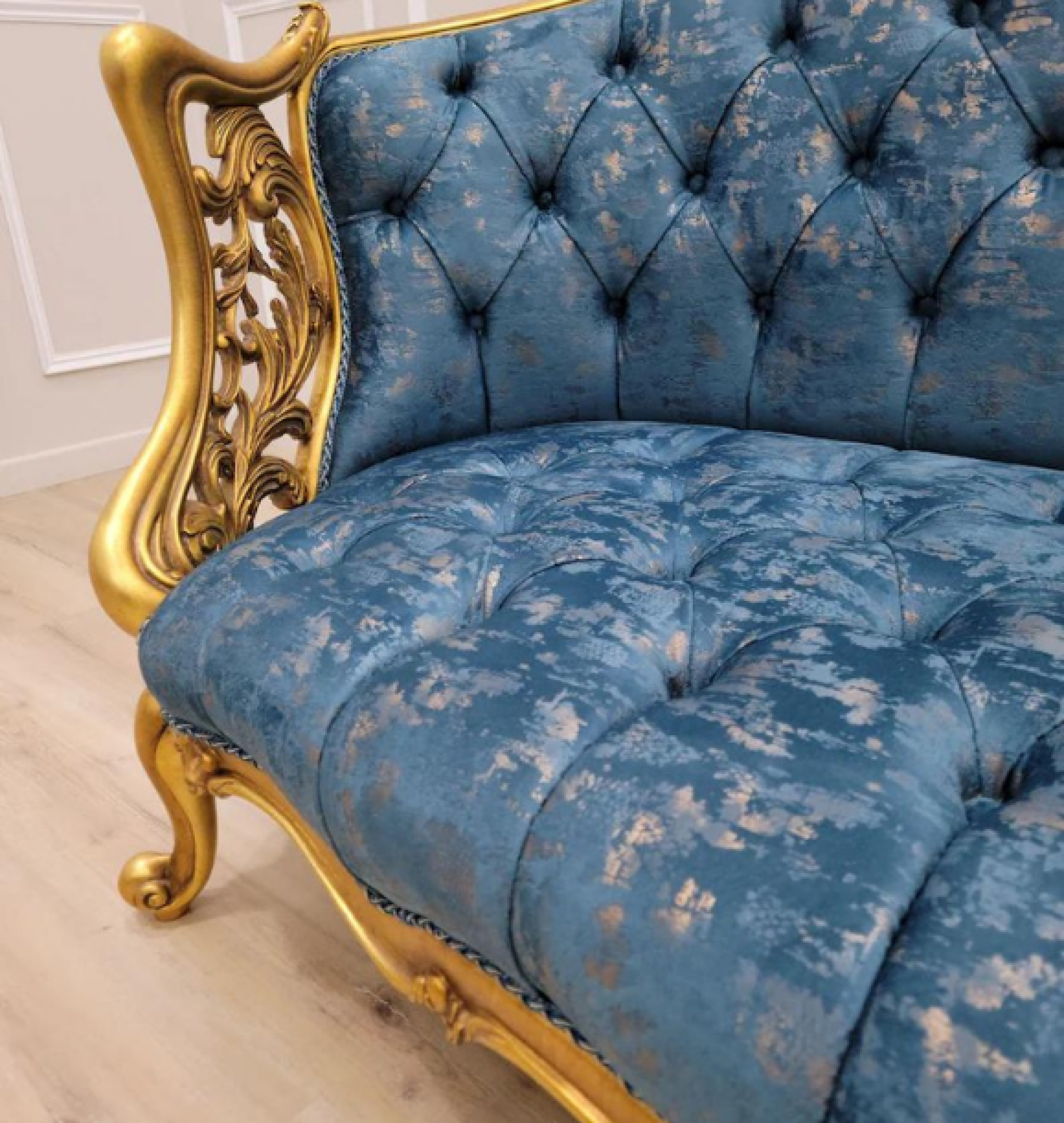 sapphire thrones