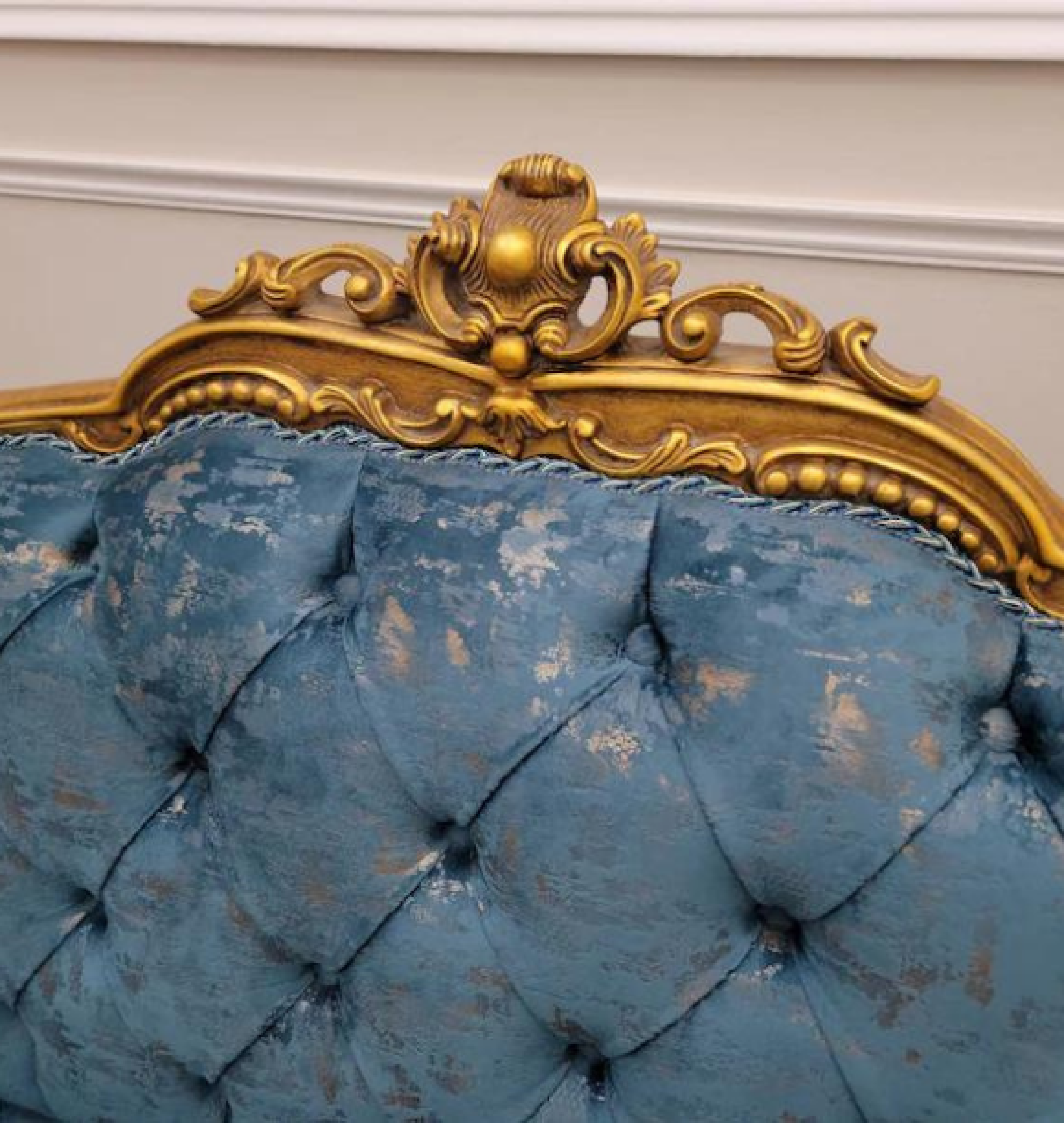 sapphire thrones