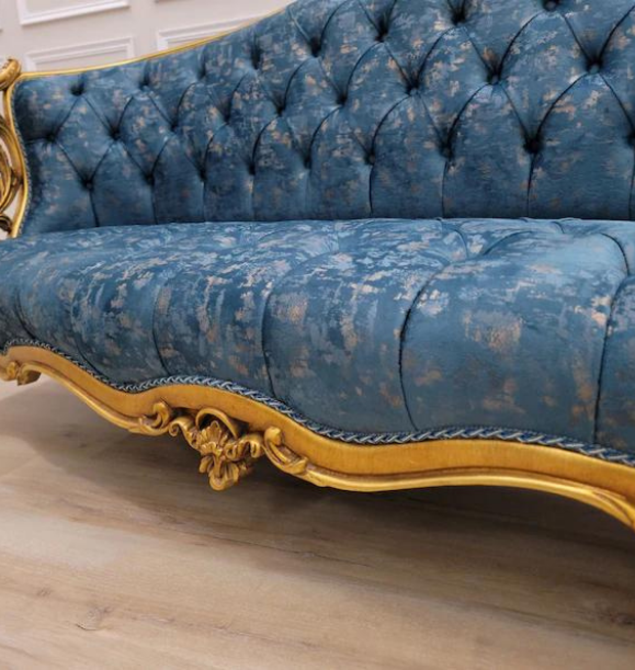 sapphire thrones