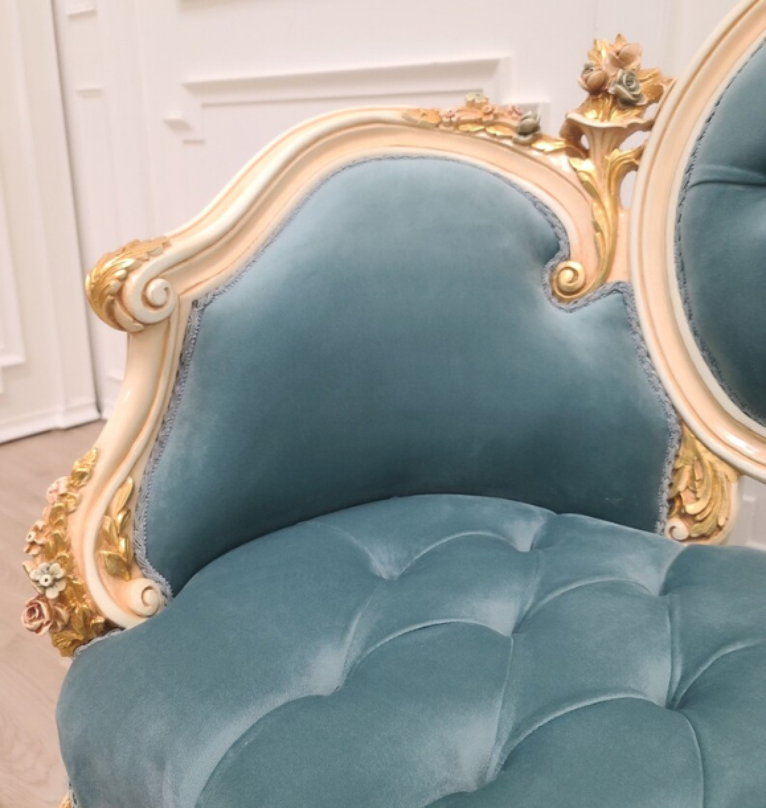 sky settee
