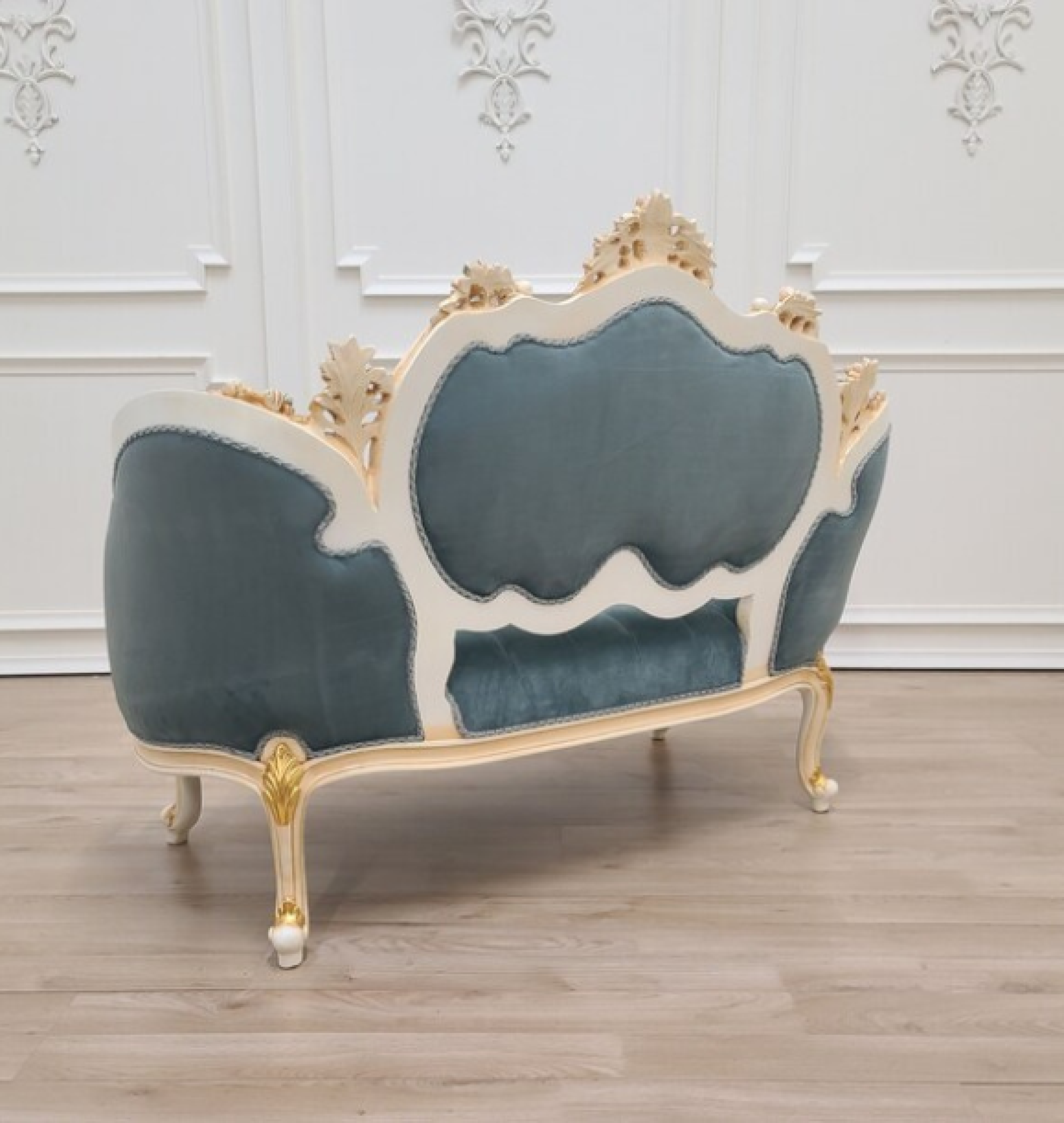 sky settee