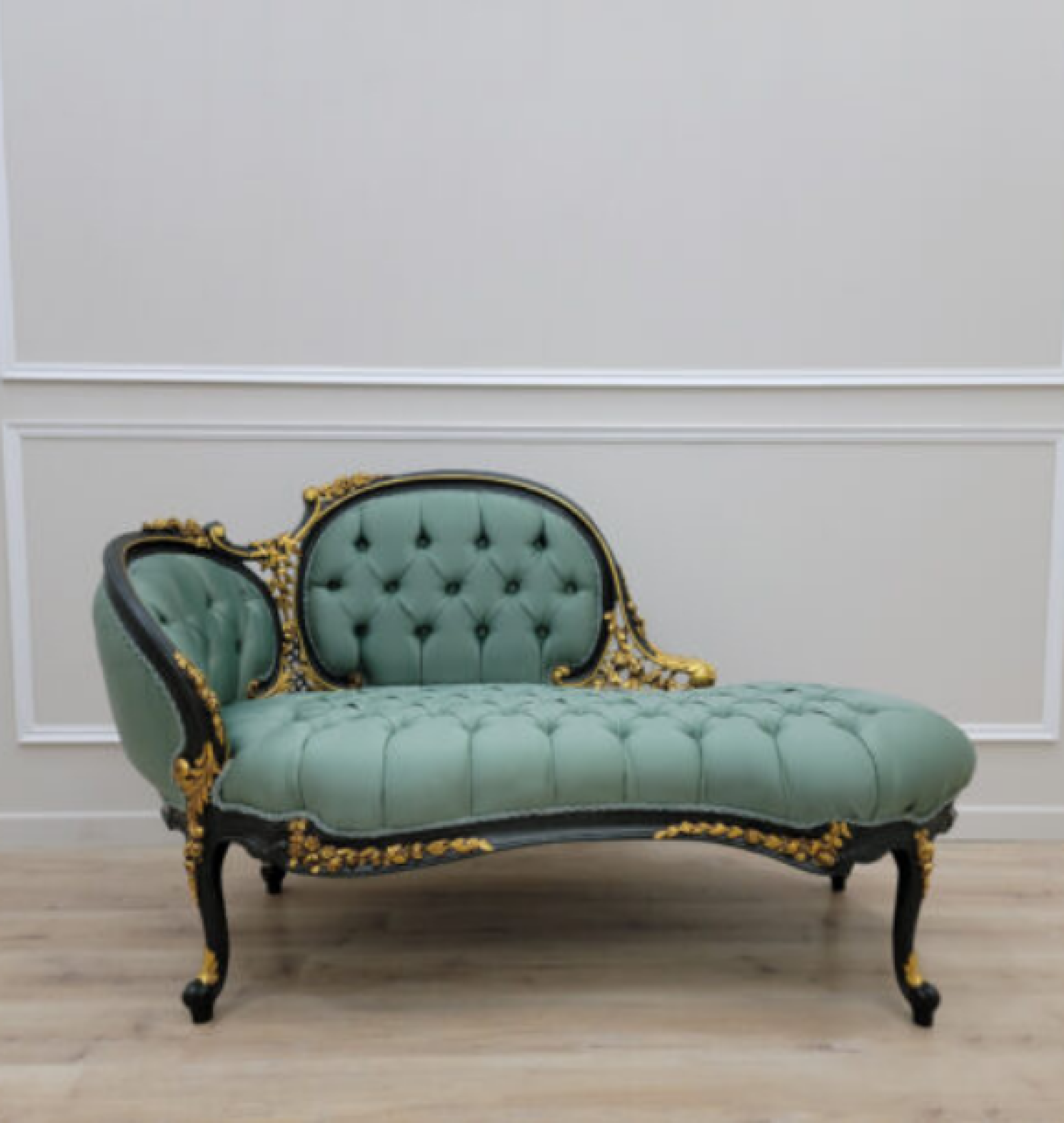 powder chaise
