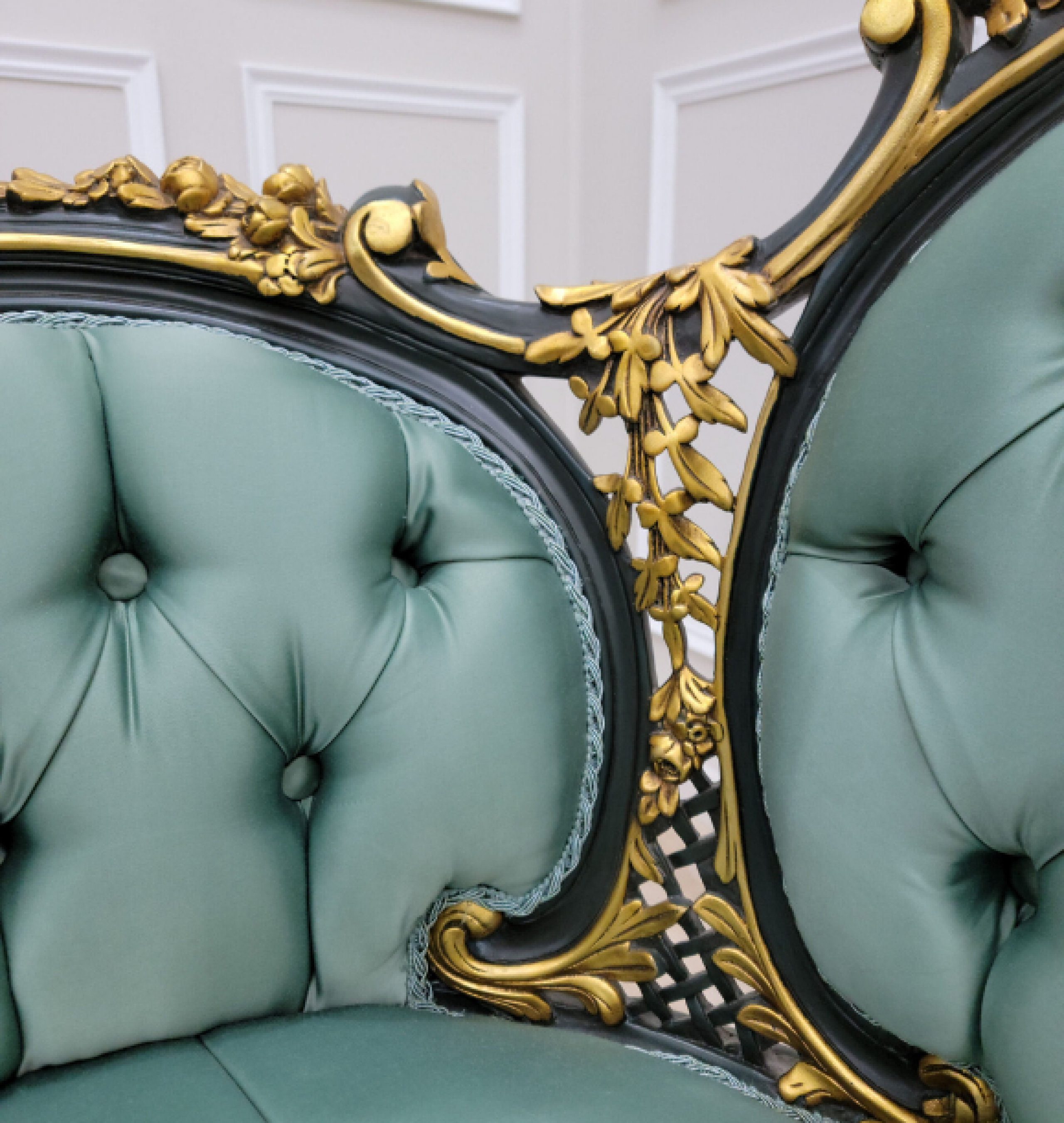powder chaise