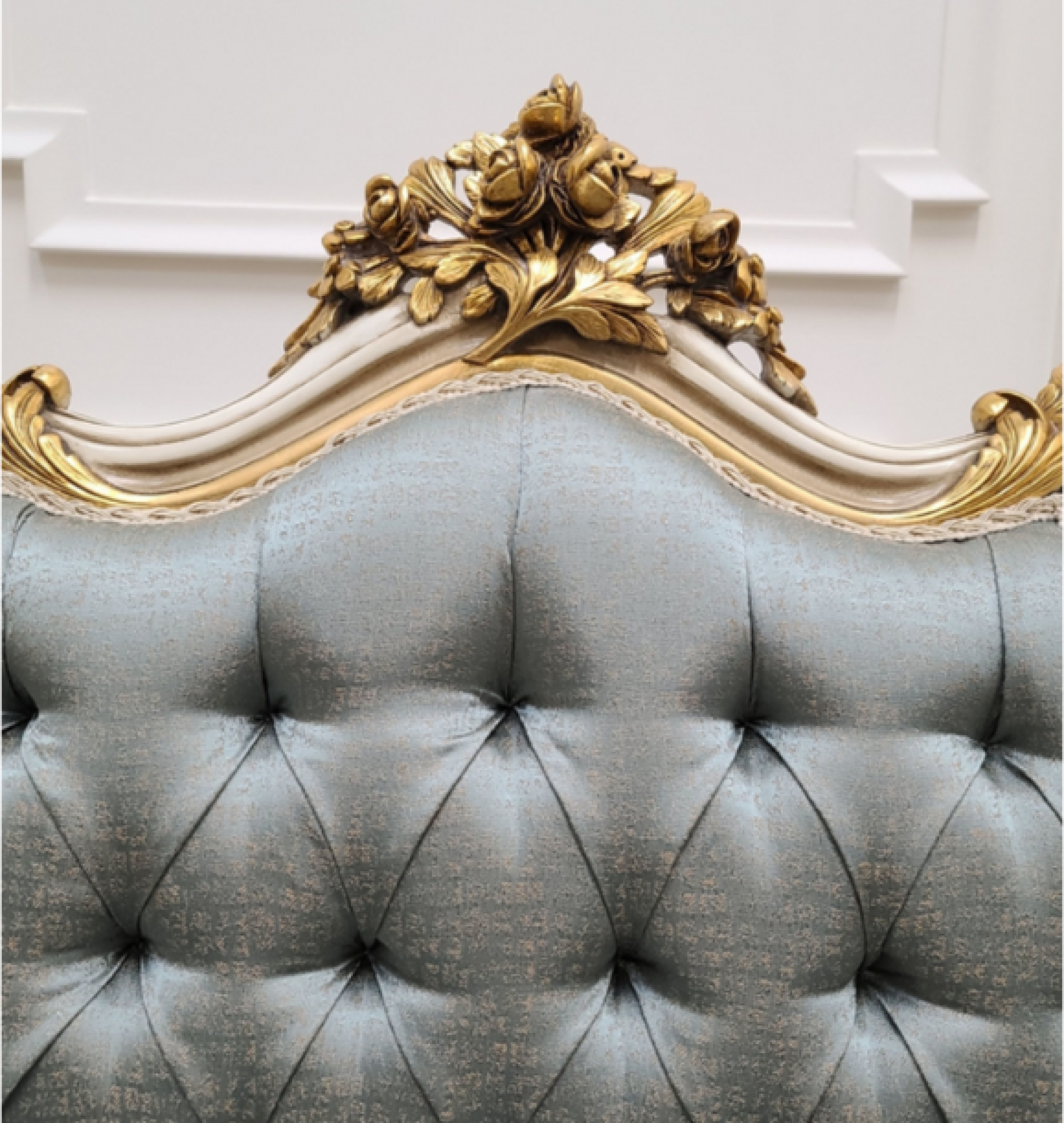 mist settee