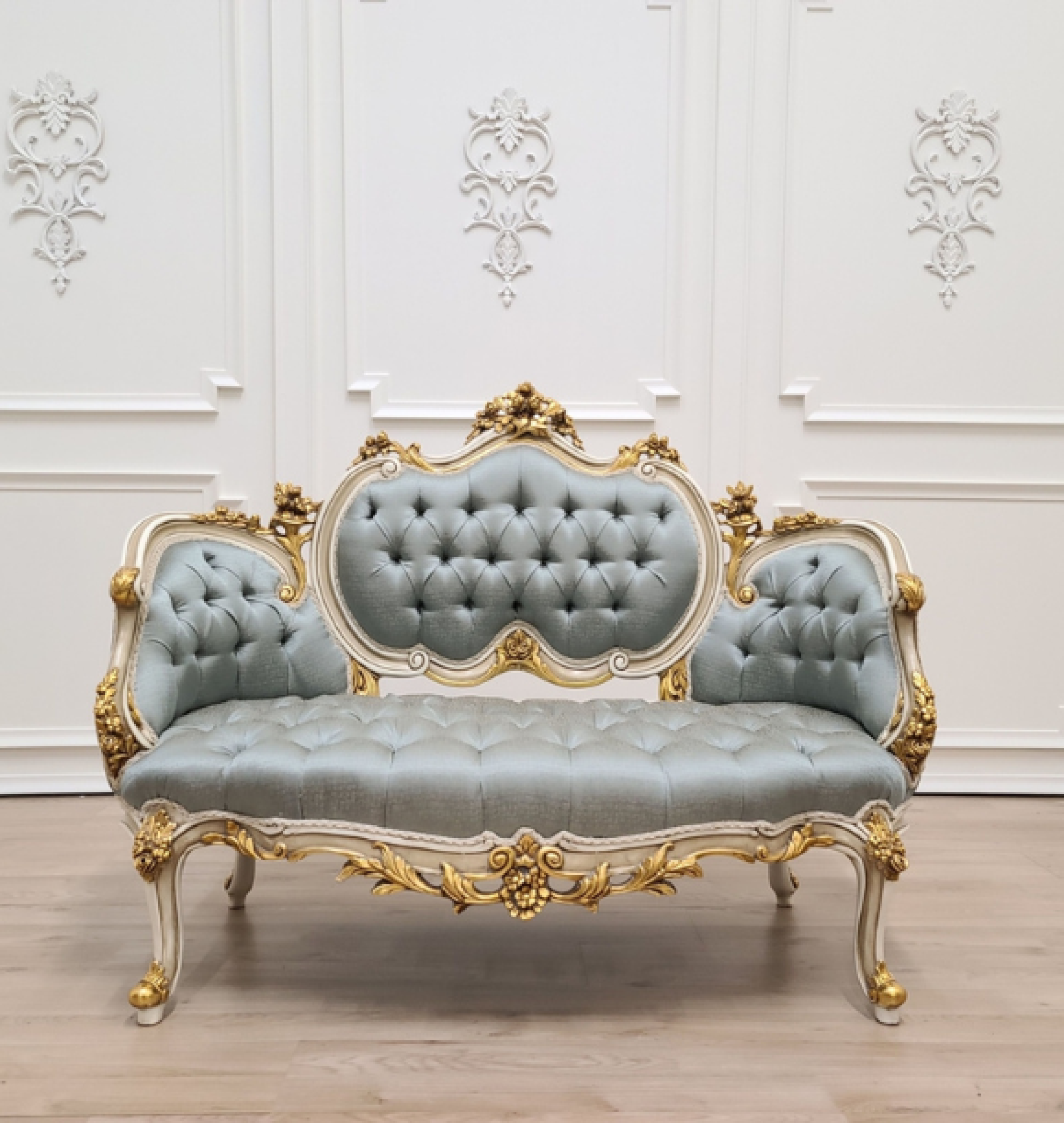 mist settee