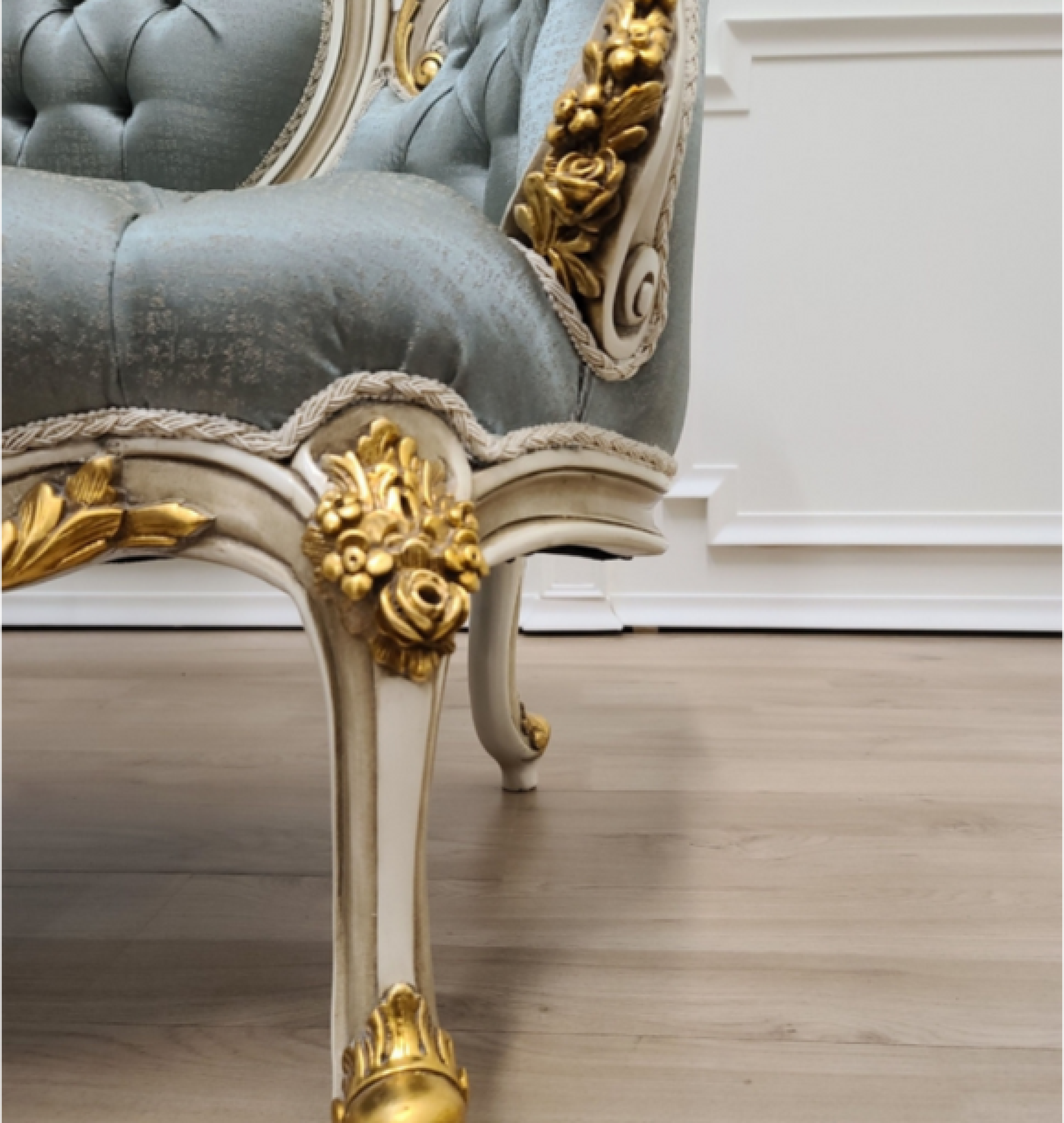 mist settee