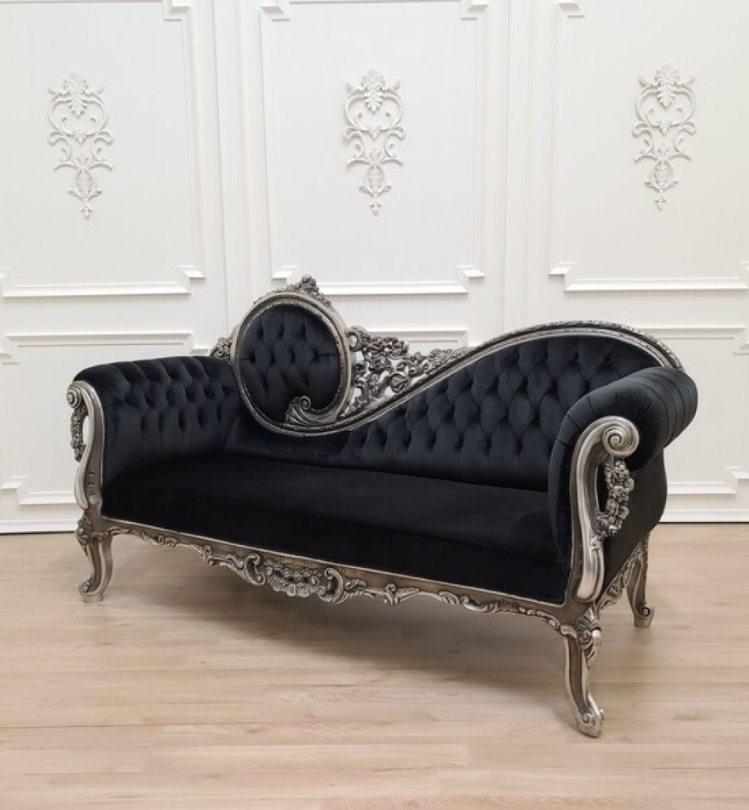 ebony chaise