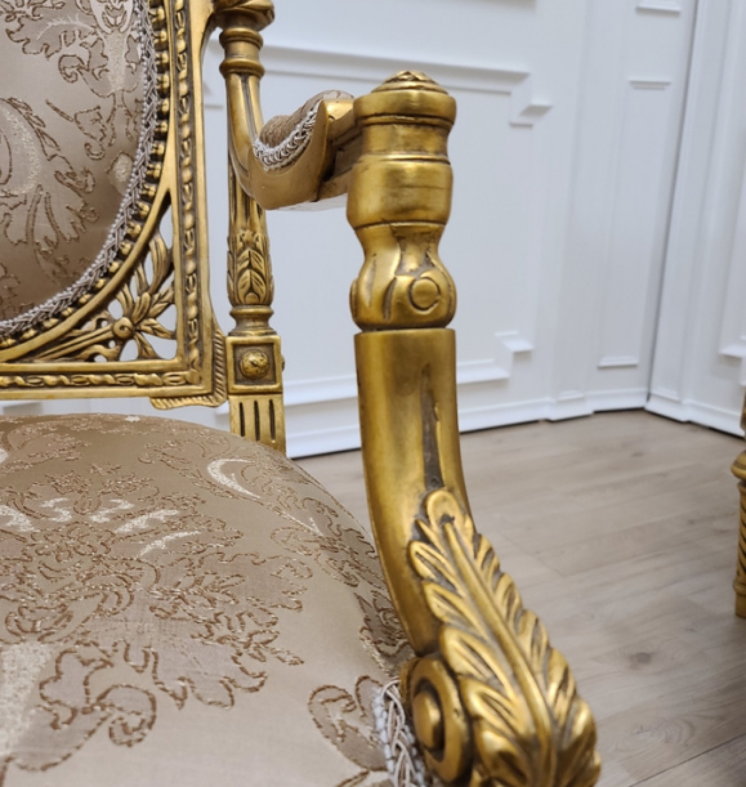 caramel thrones