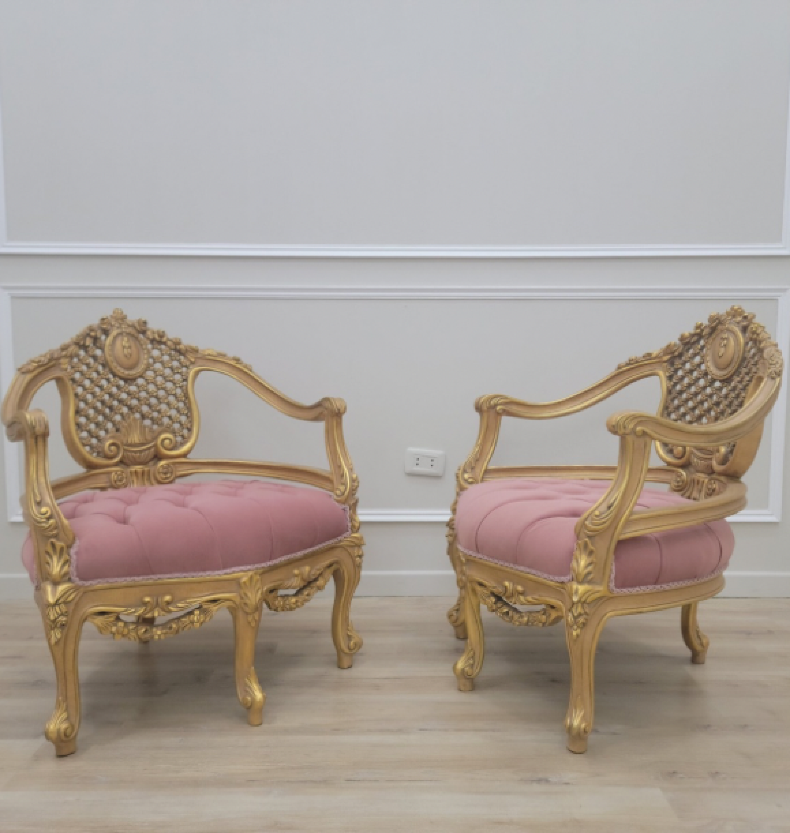 blush bench
