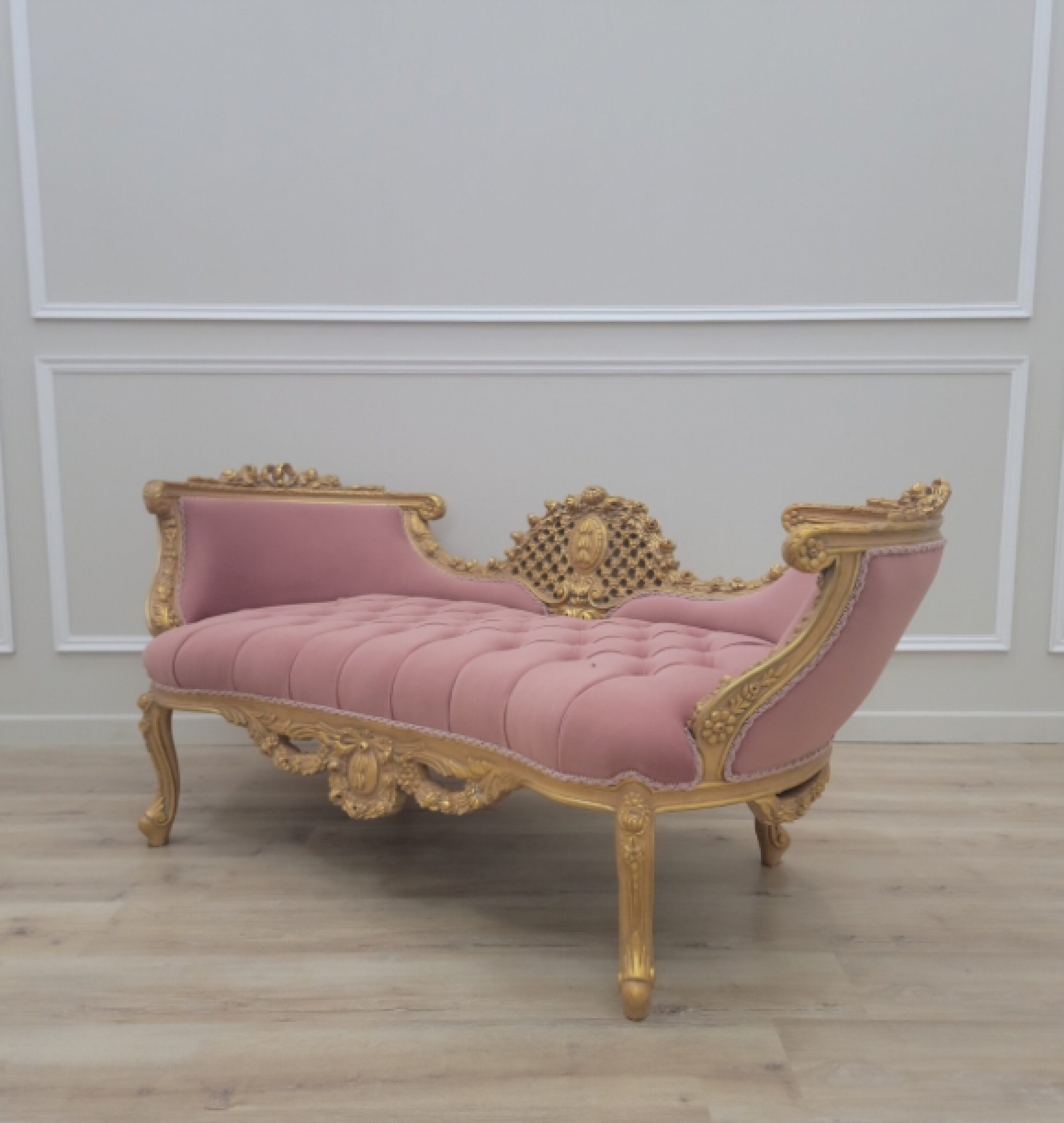 blush bench
