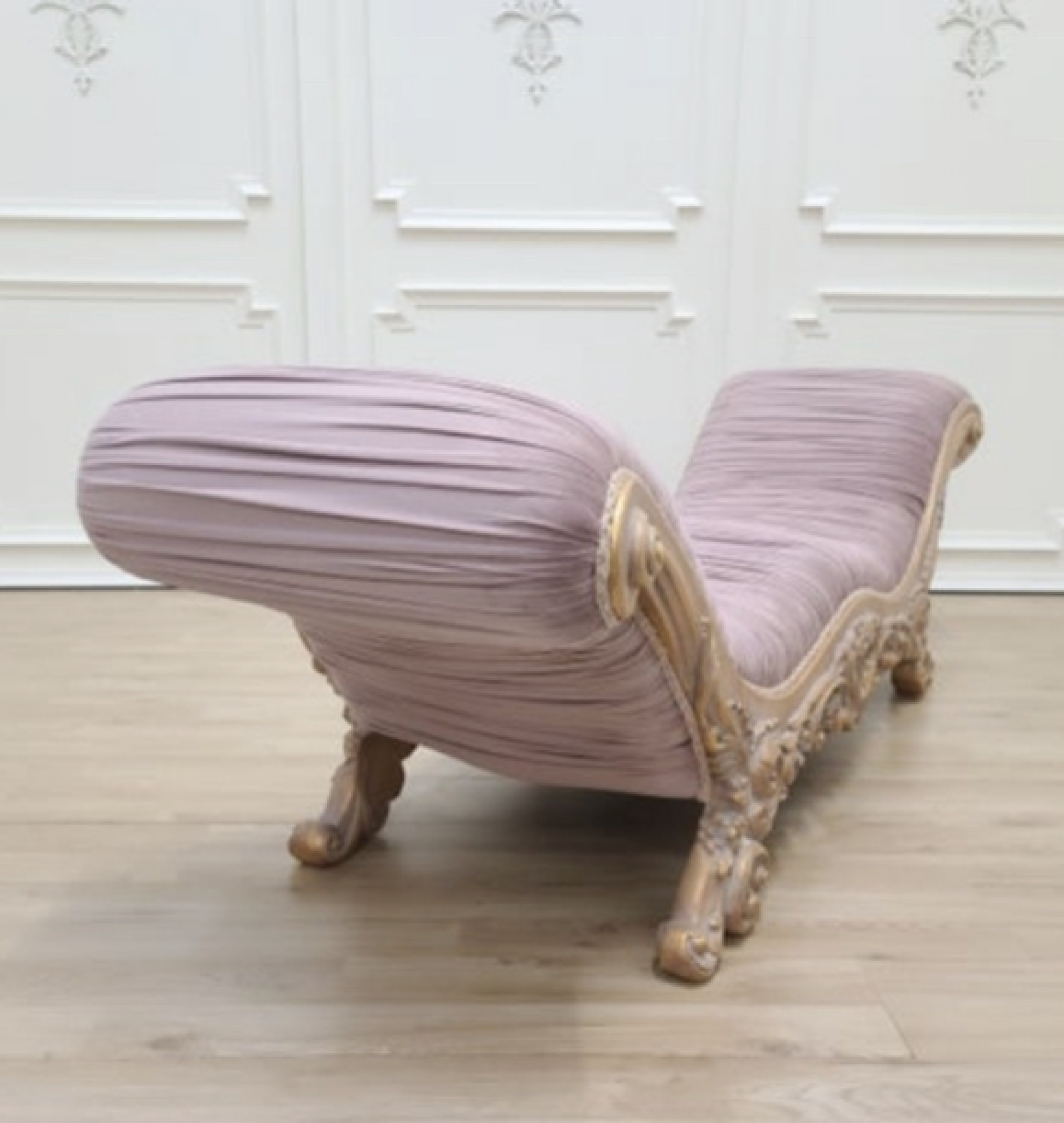 rose chaise