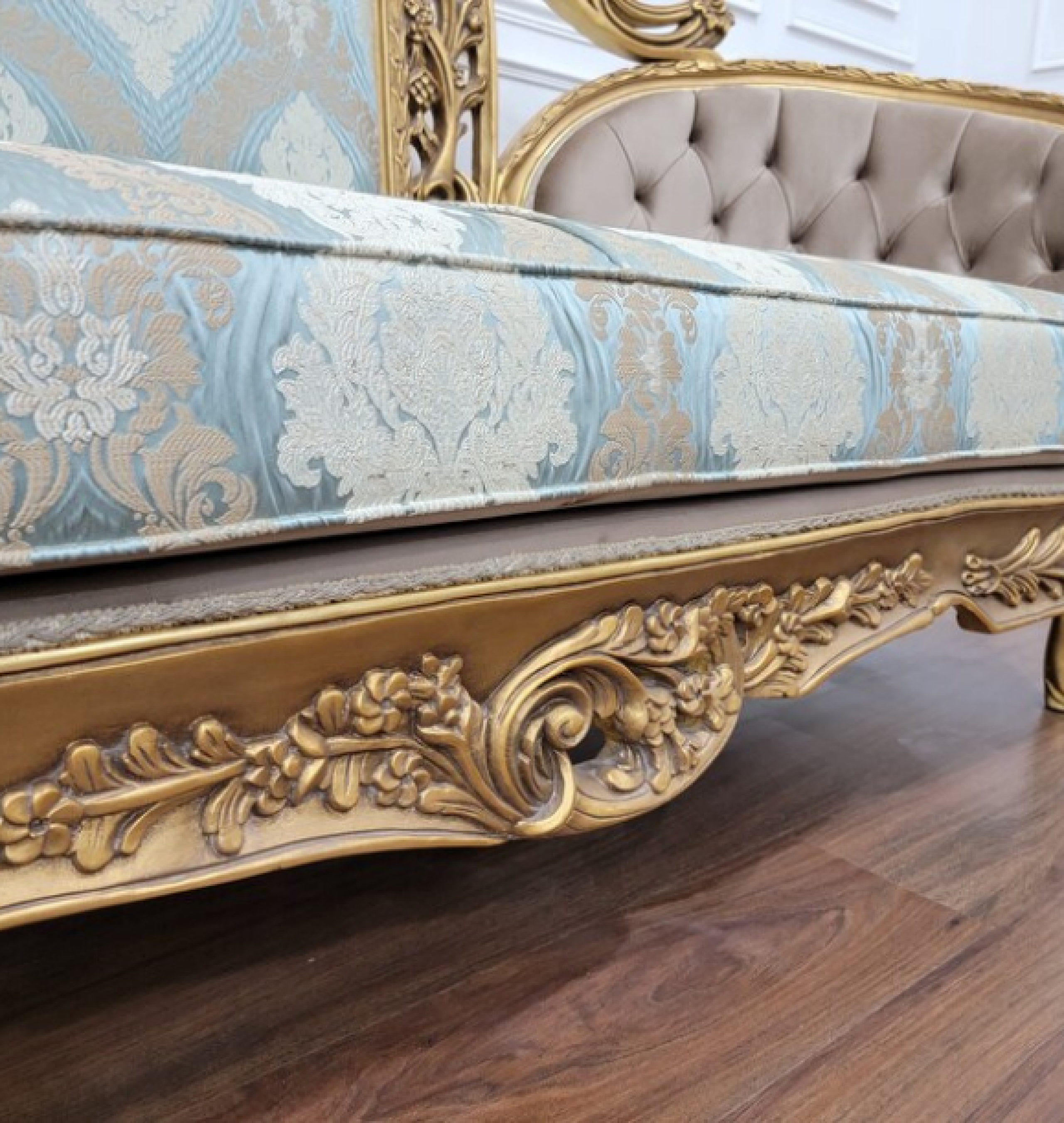 damask thrones