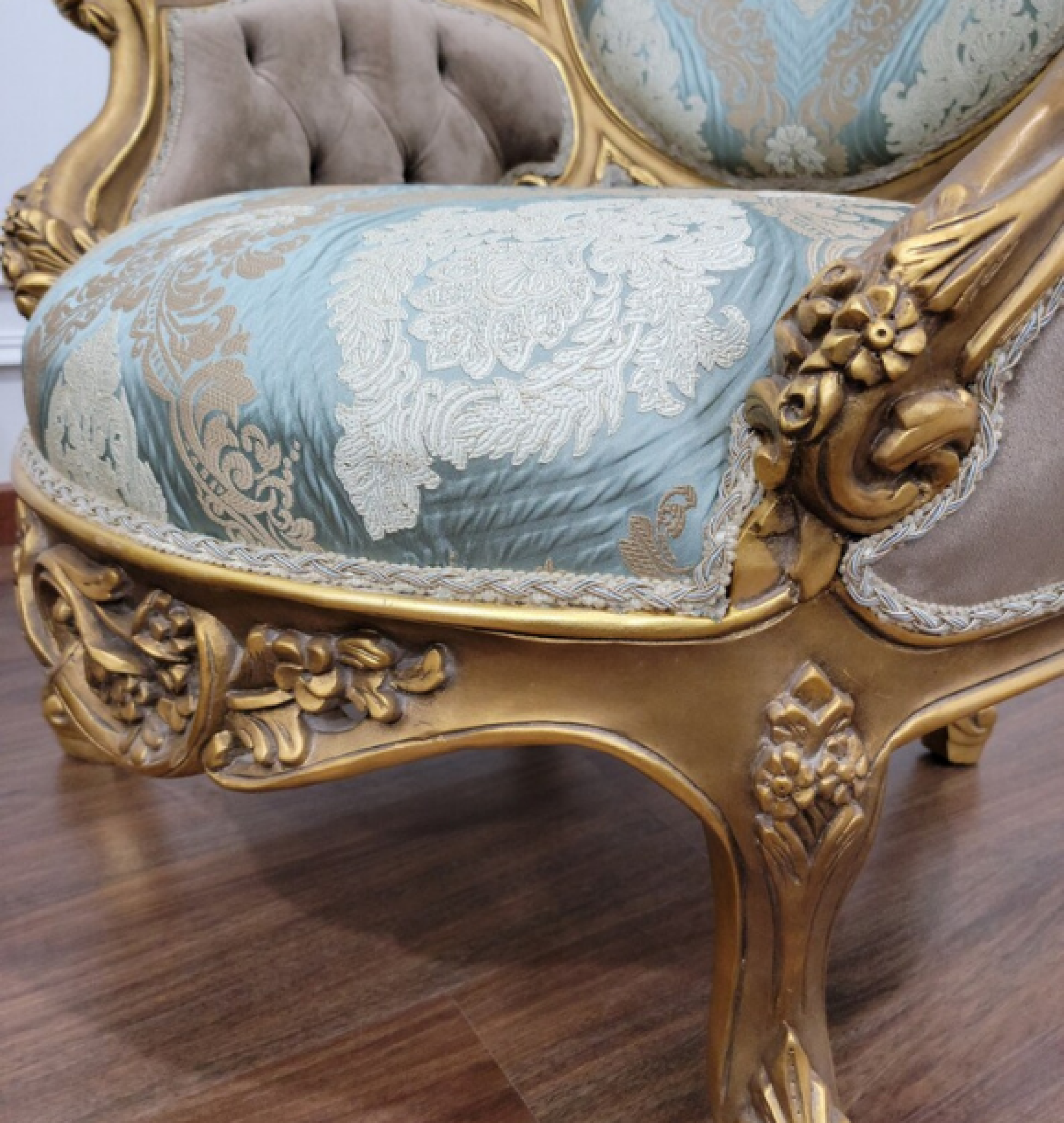 damask thrones