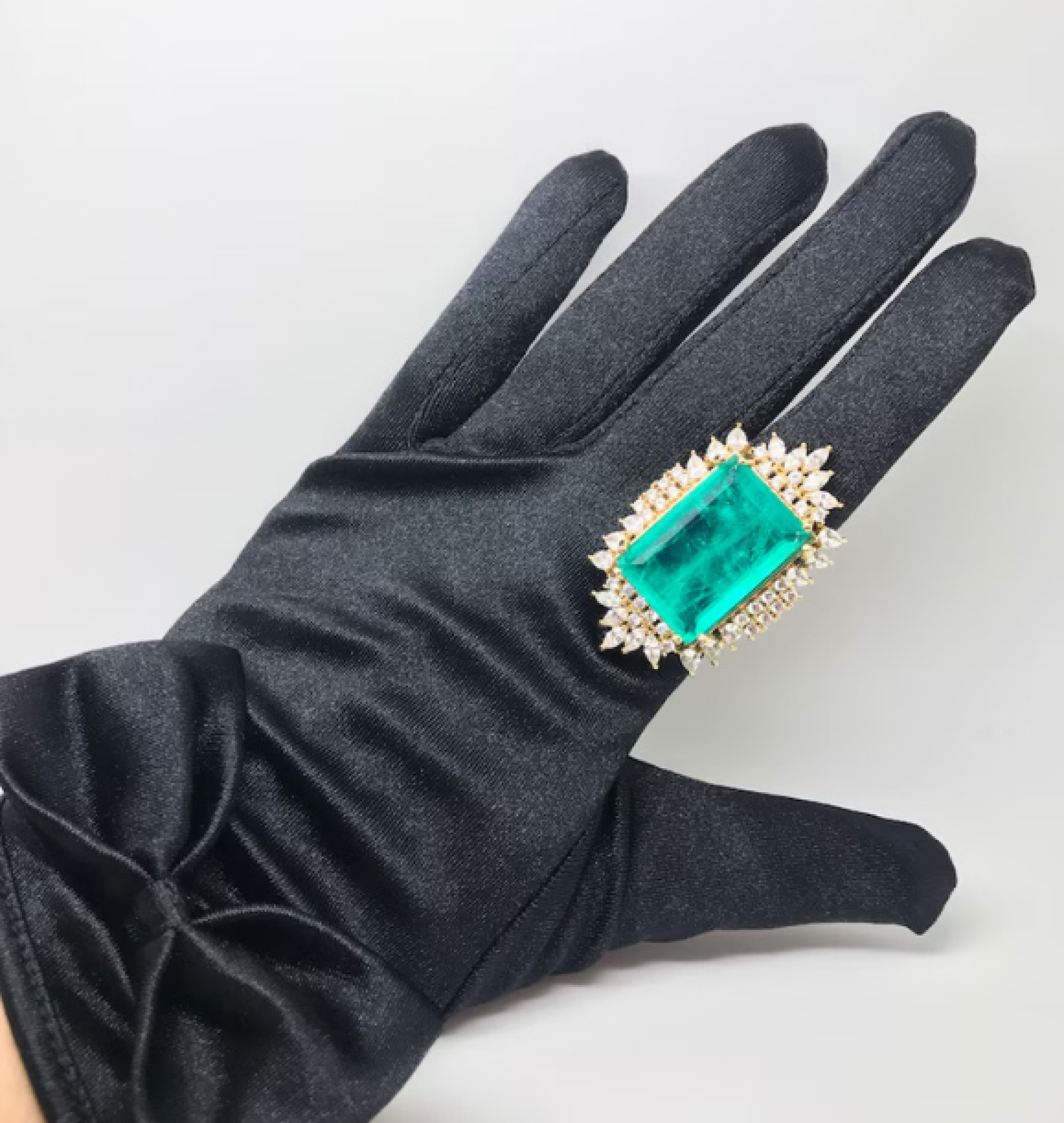 emerald ring