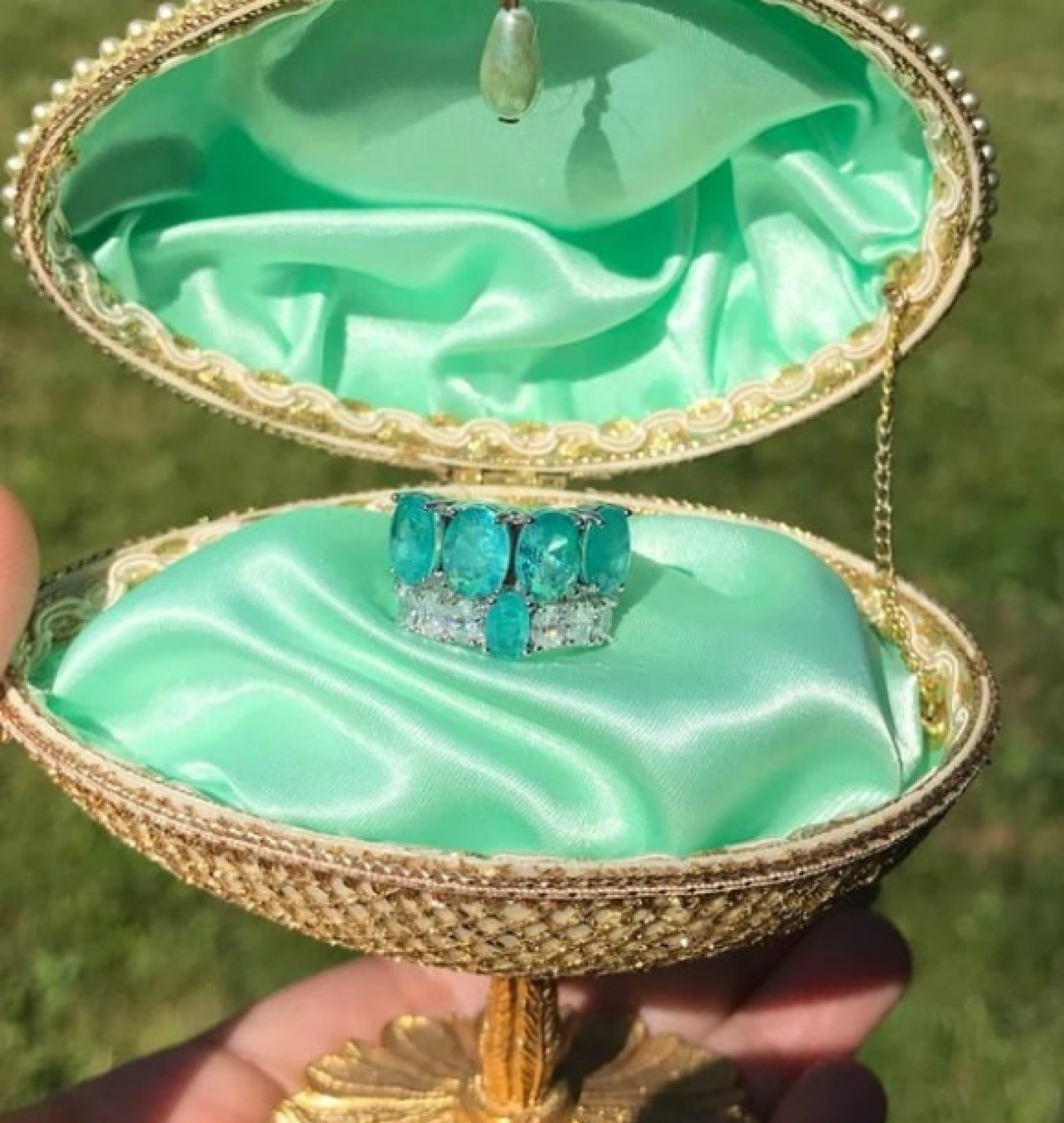 emerald ring