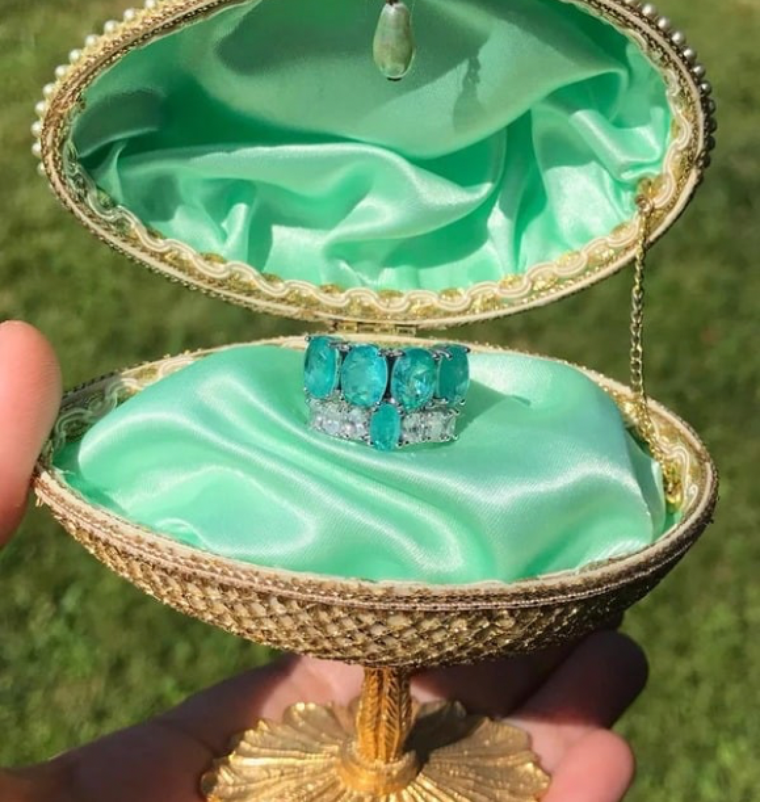emerald ring