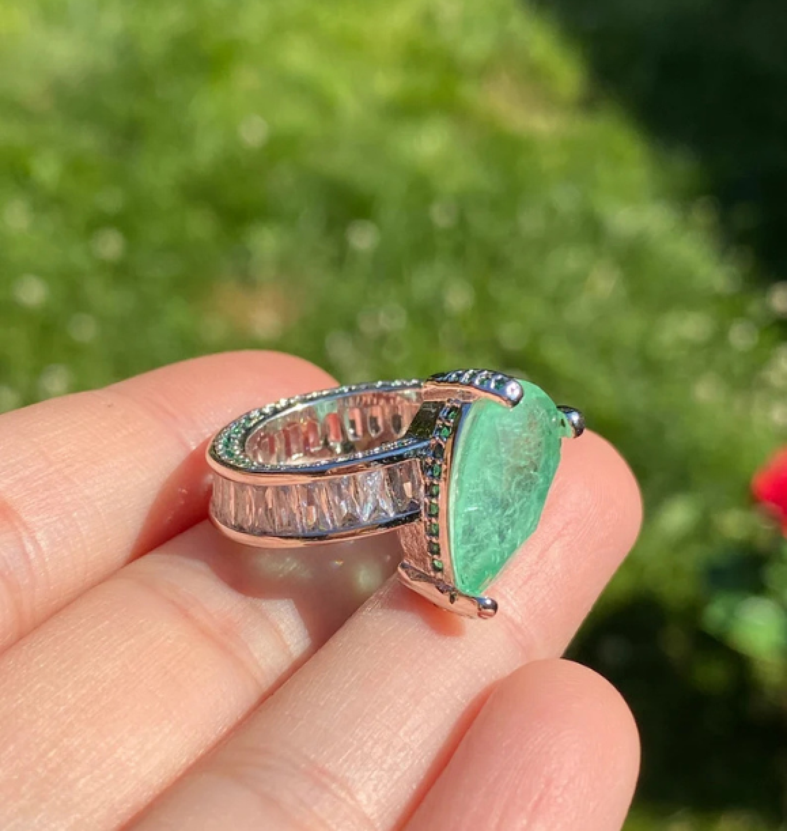 emerald ring
