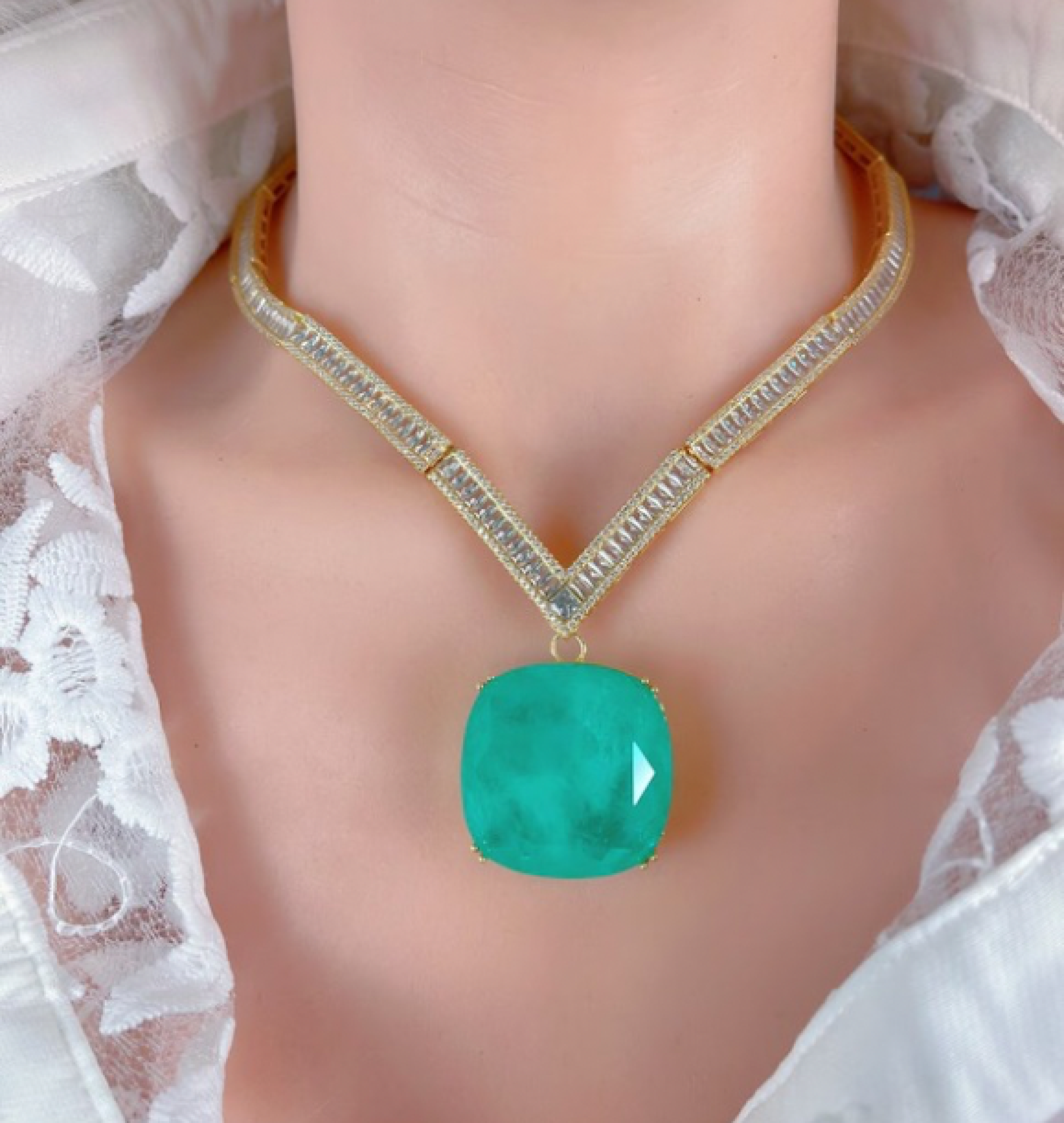 emerald choker