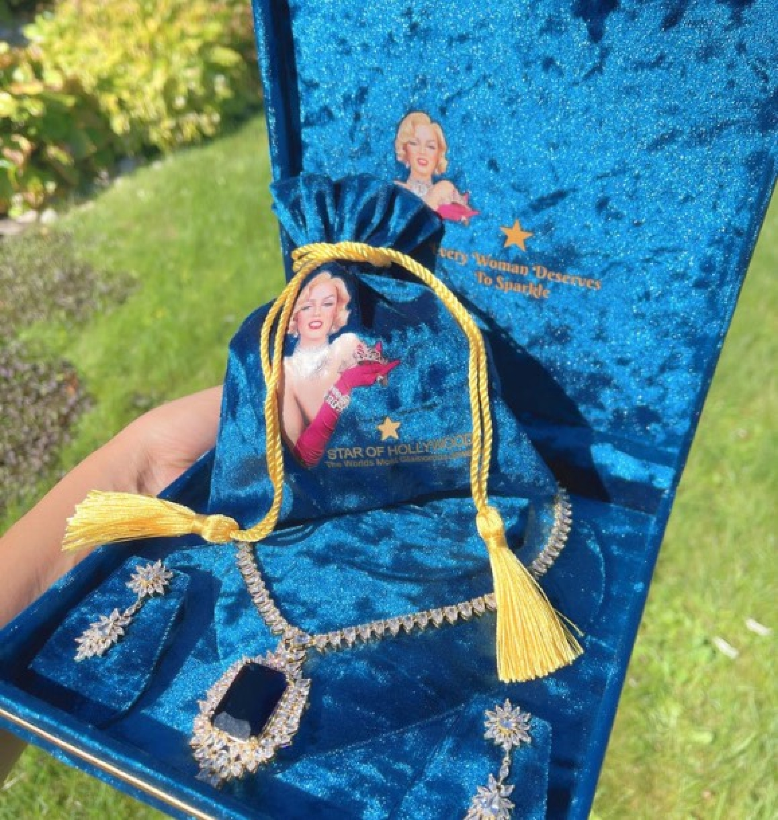 sapphire set