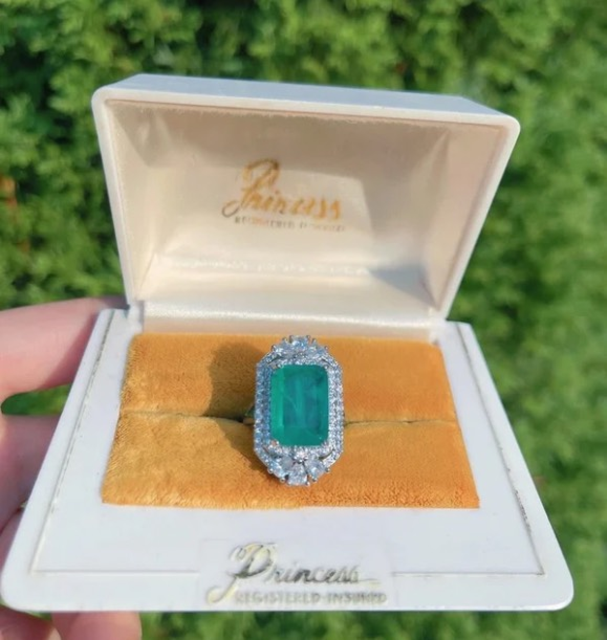 emerald ring