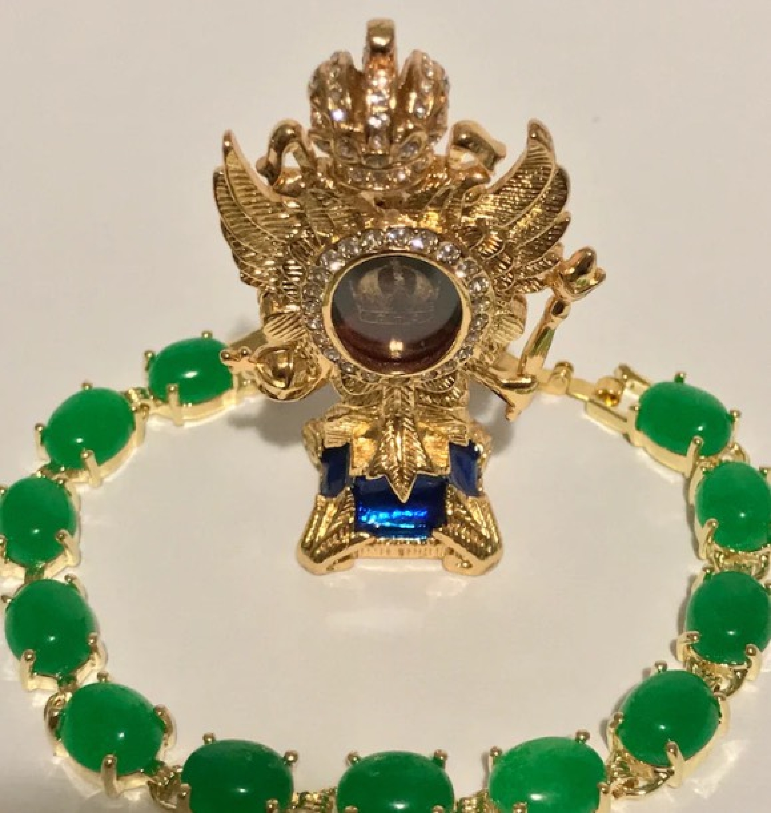jade bracelet