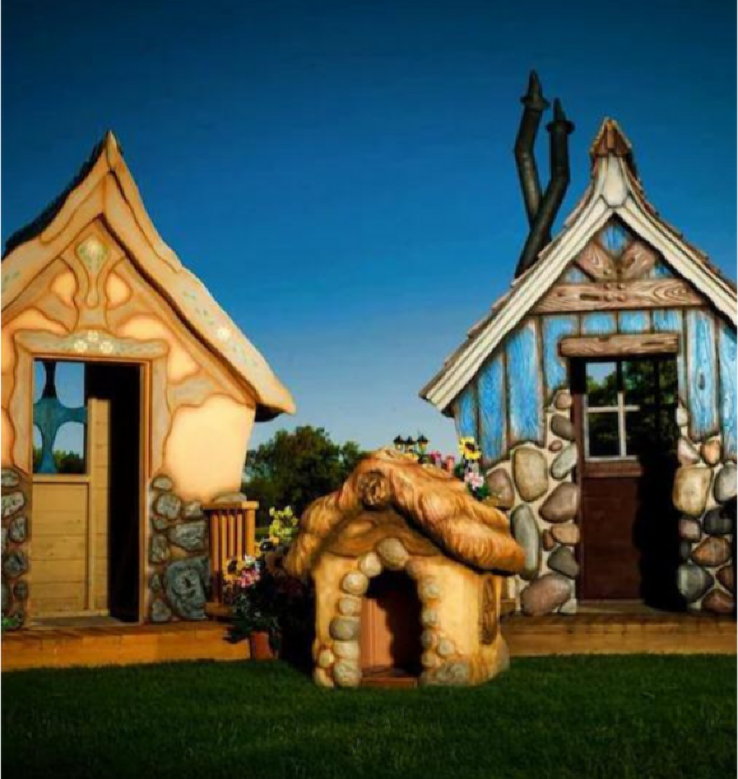 white rabbit playhouse