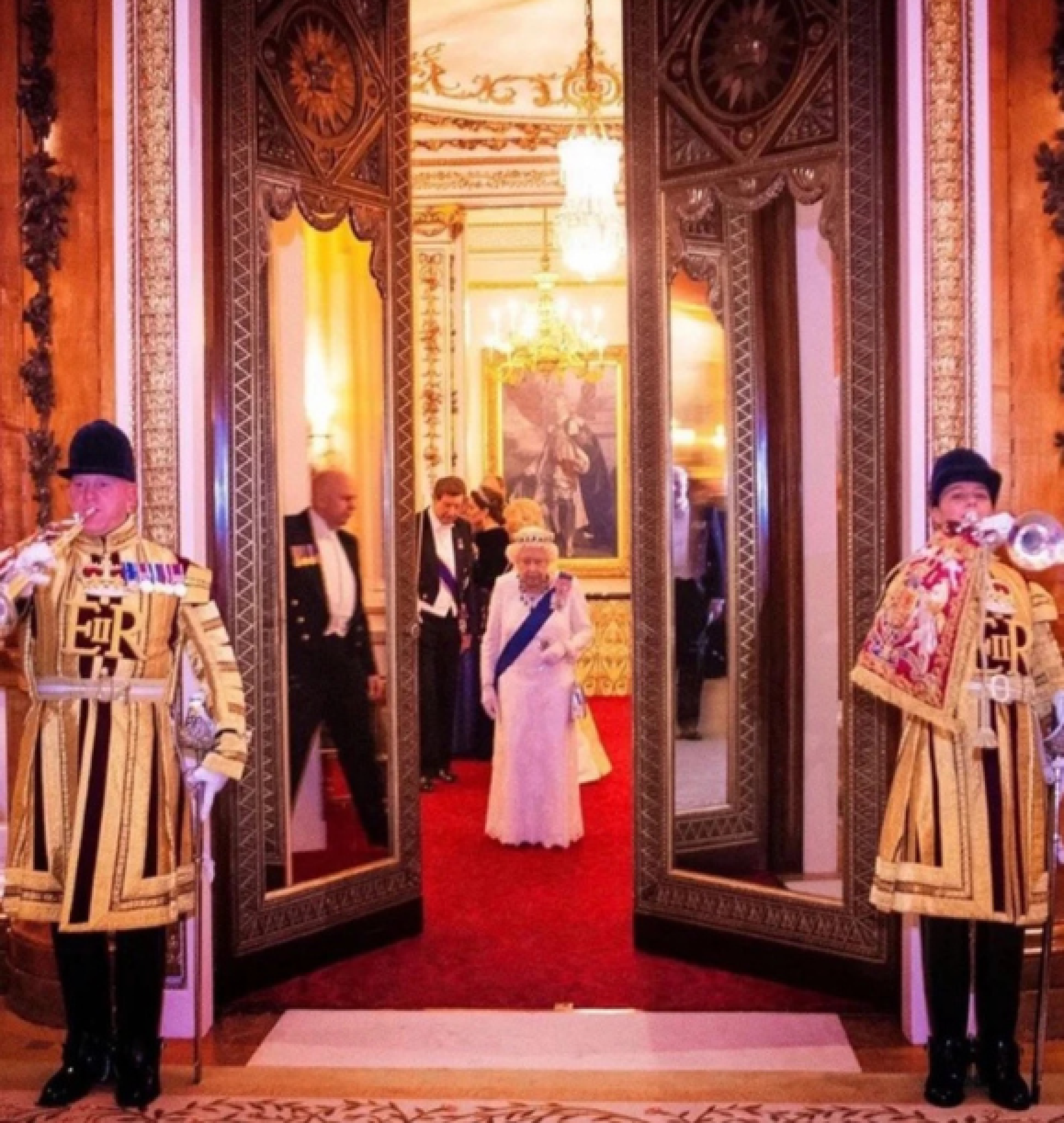 queen crown